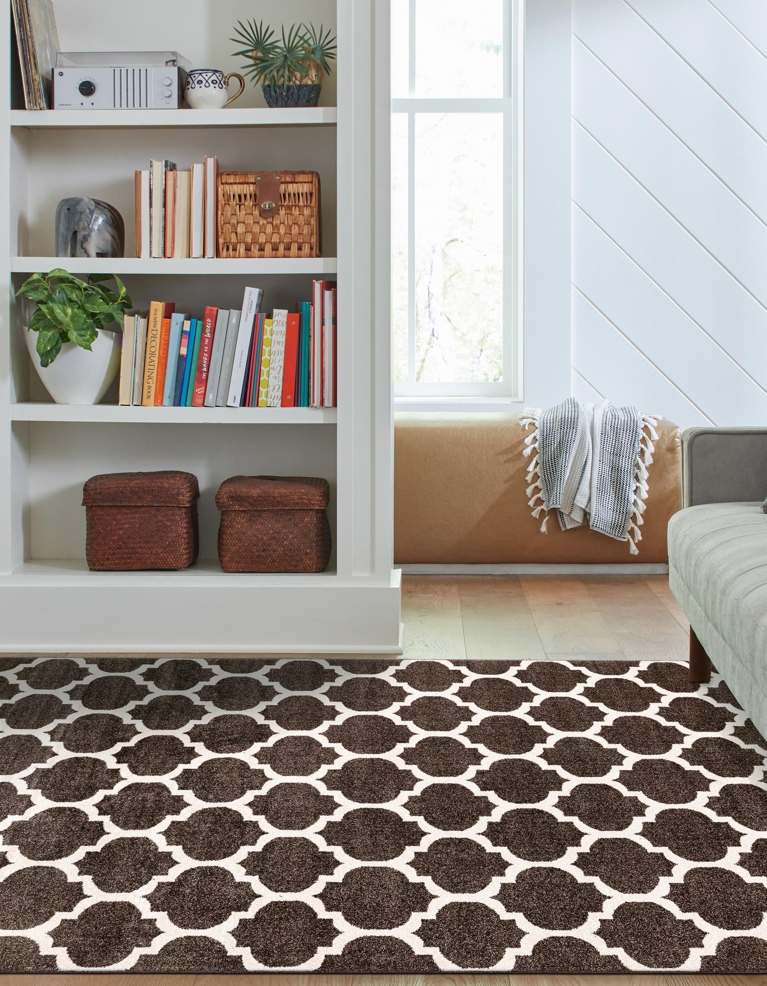 Lattice Gardens Collection Area Rug -  Bloomfield (Chocolate Brown)