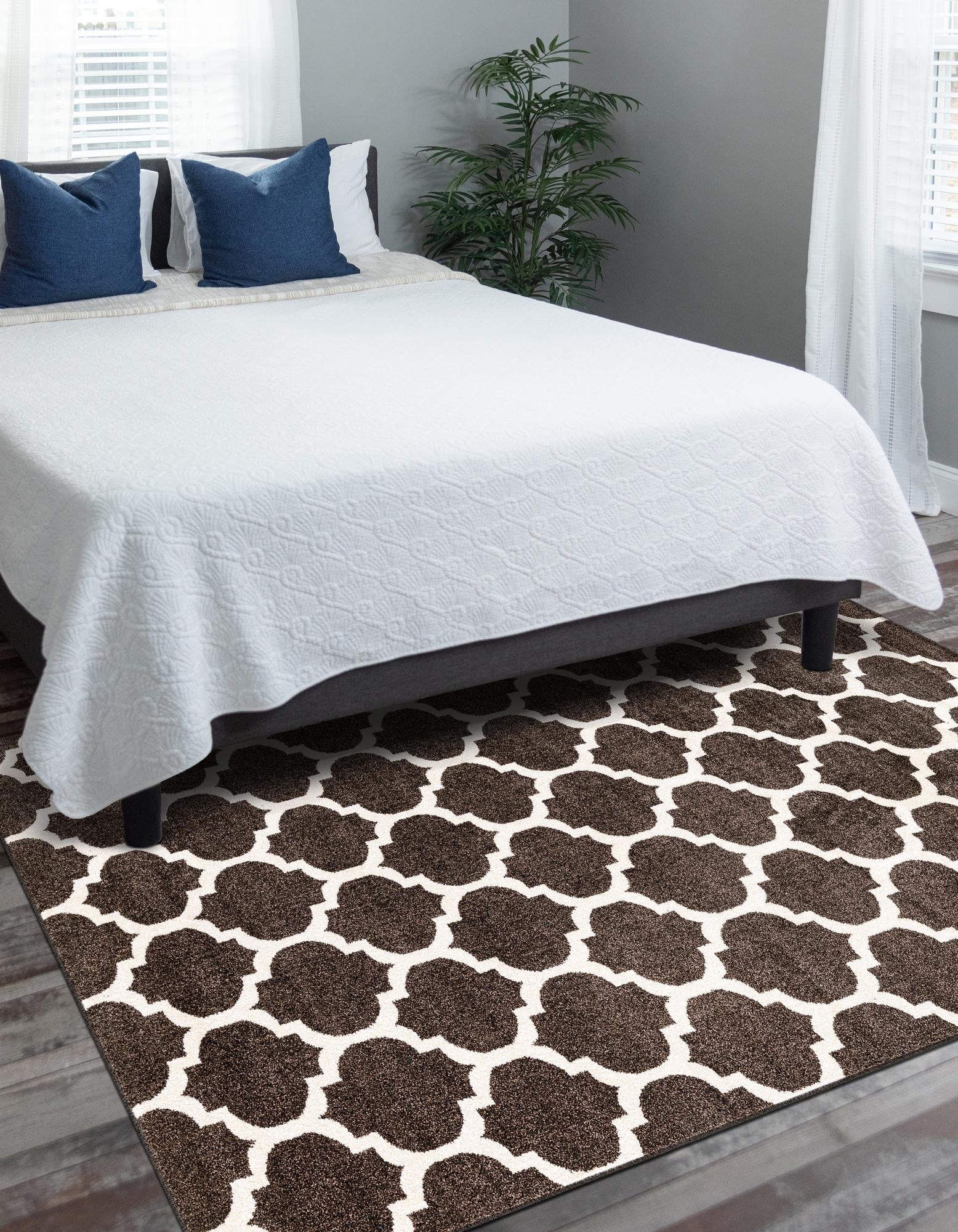 Lattice Gardens Collection Area Rug -  Bloomfield (Chocolate Brown)