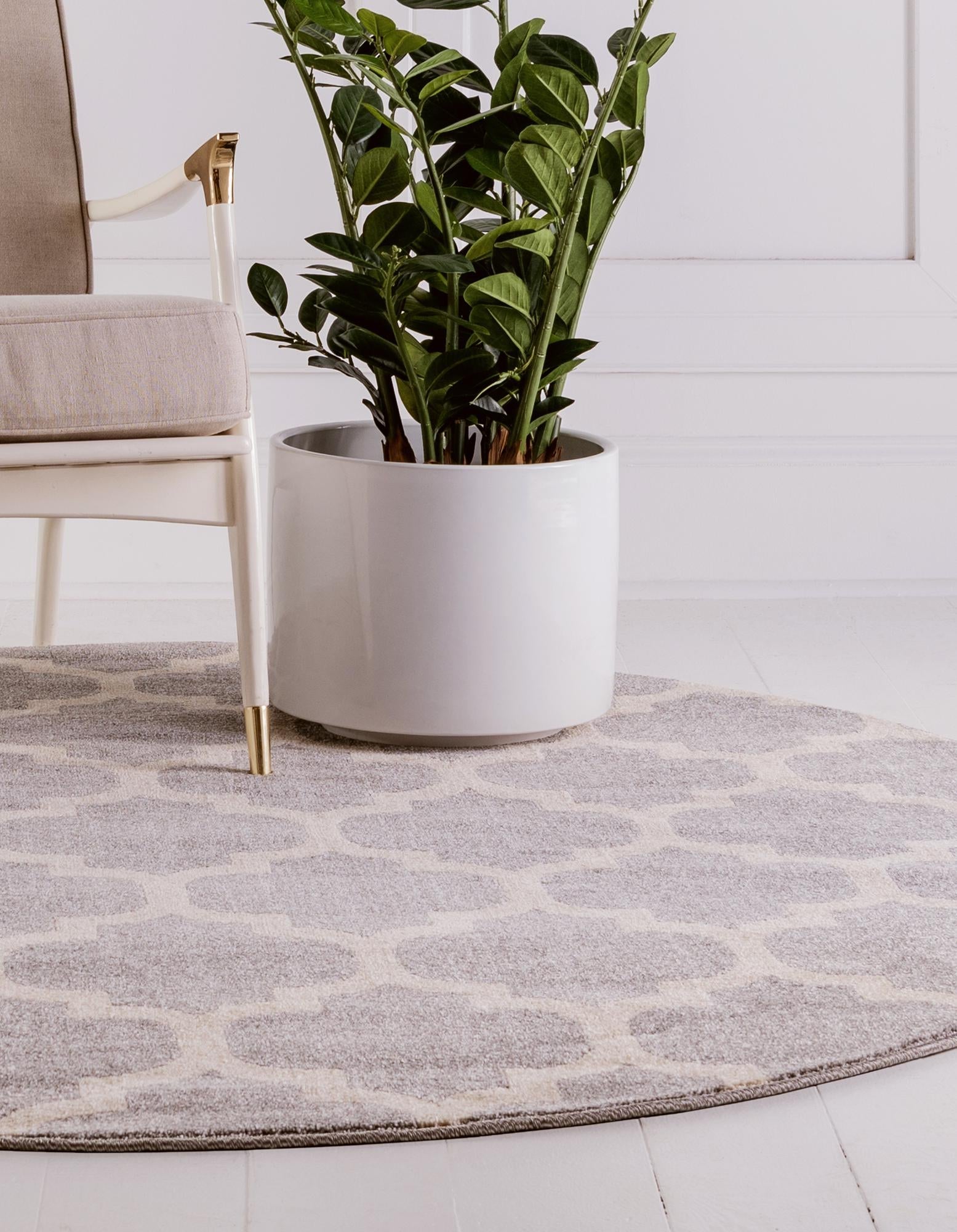 Lattice Gardens Collection Area Rug -  Bloomfield (Light Gray)