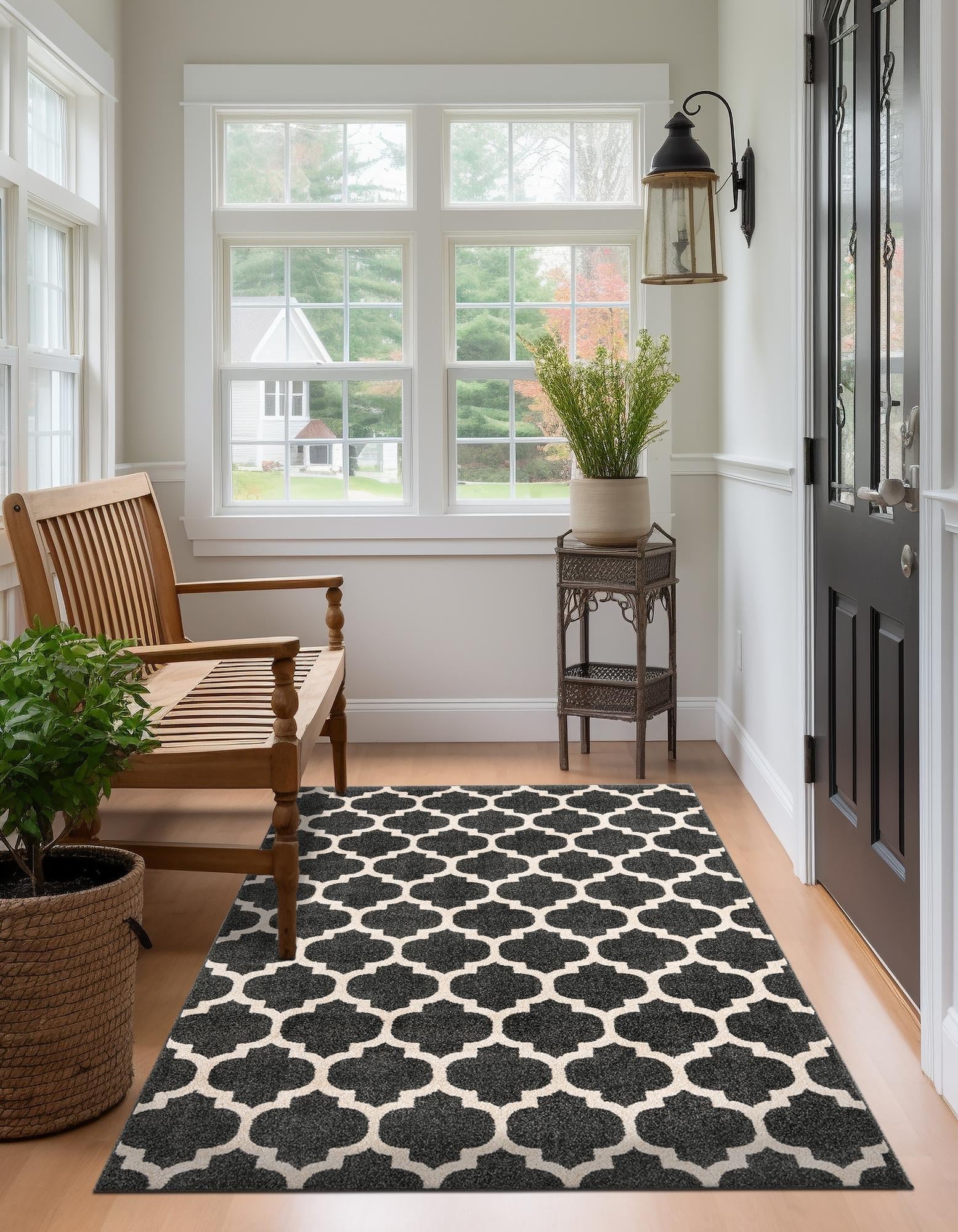 Lattice Gardens Collection Area Rug -  Bloomfield (Black)