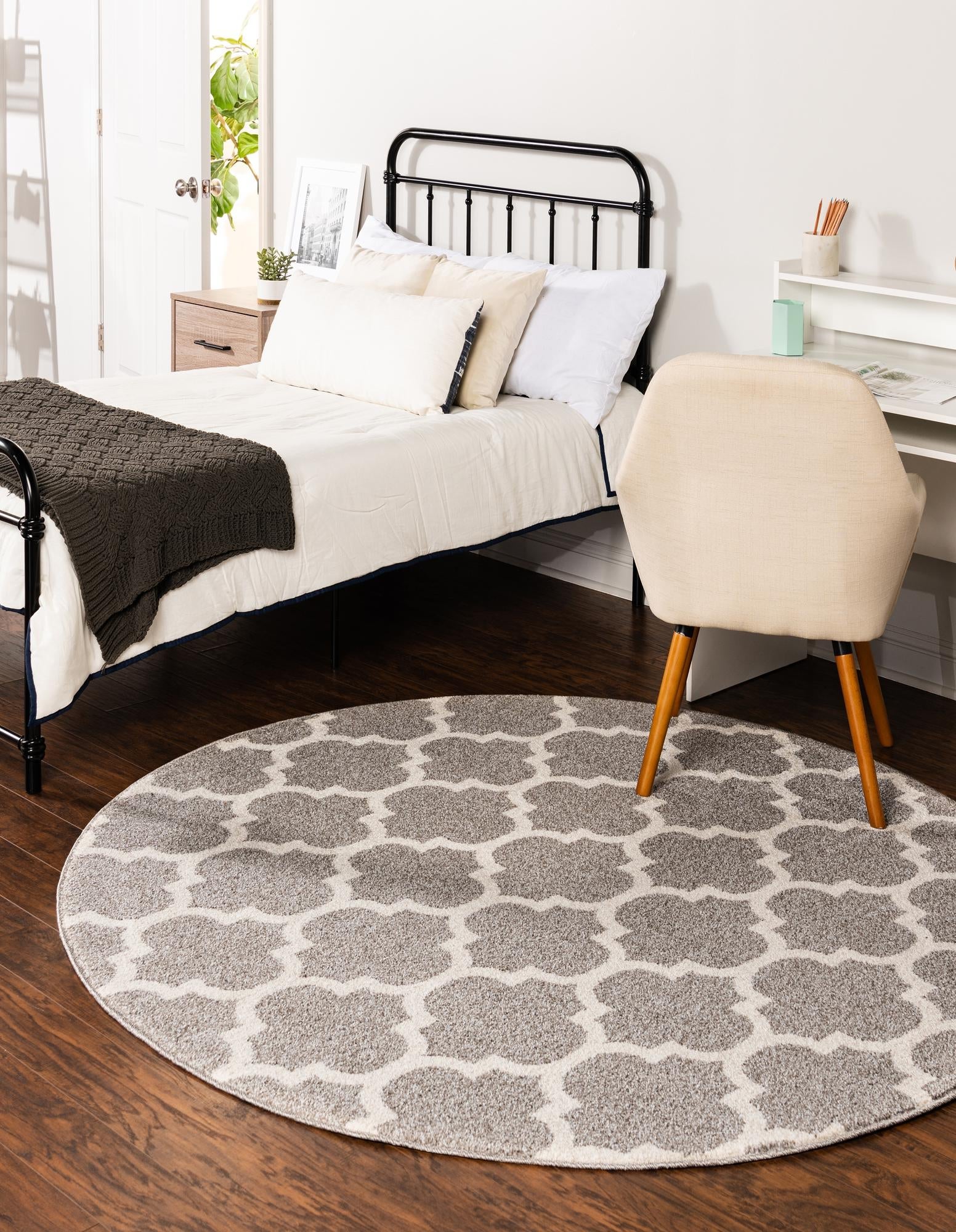 Lattice Gardens Collection Area Rug -  Bloomfield (Dark Gray)