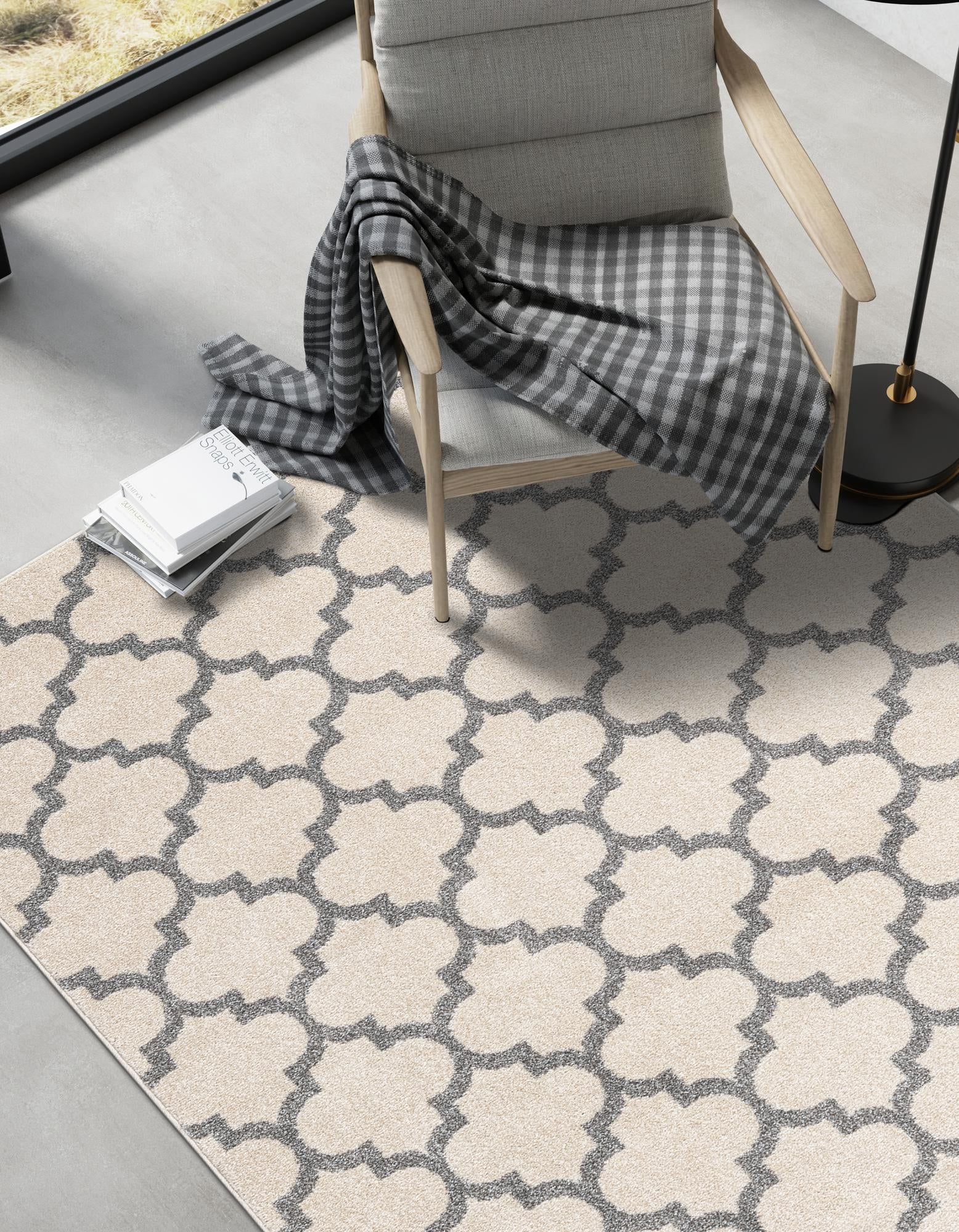 Lattice Gardens Collection Area Rug -  Bloomfield (Beige and Gray)