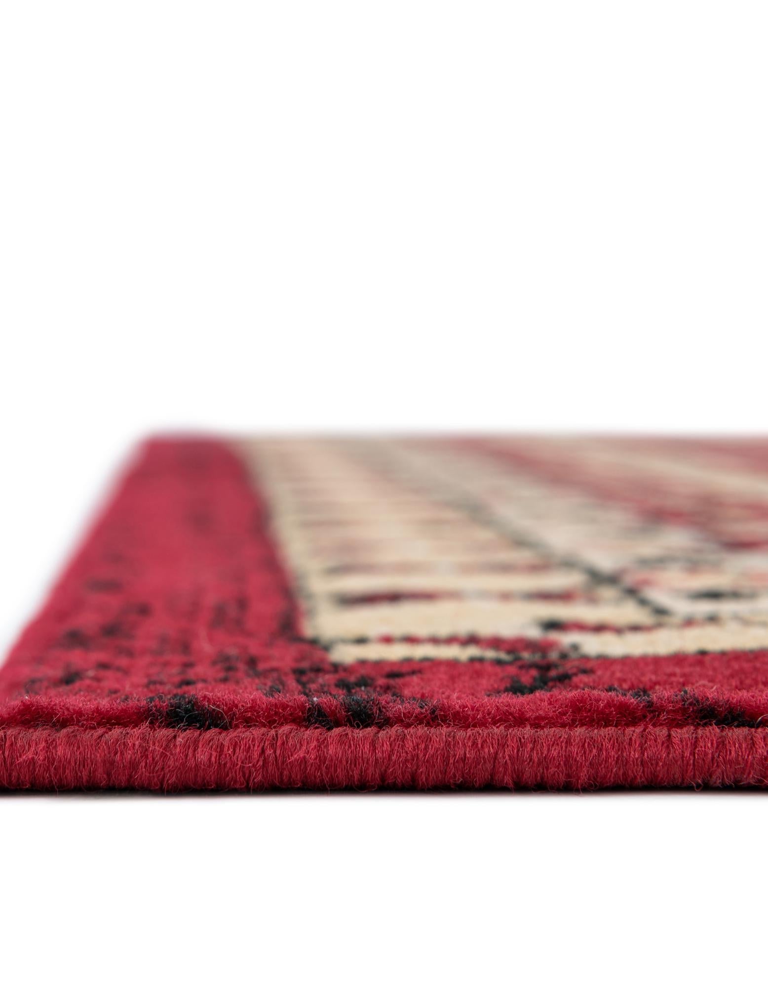 Tabriz Tapestries Collection Area Rug - Azerbaijan (Red)