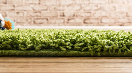 Plush Oasis Collection Area Rug - Serenity (Grass Green)