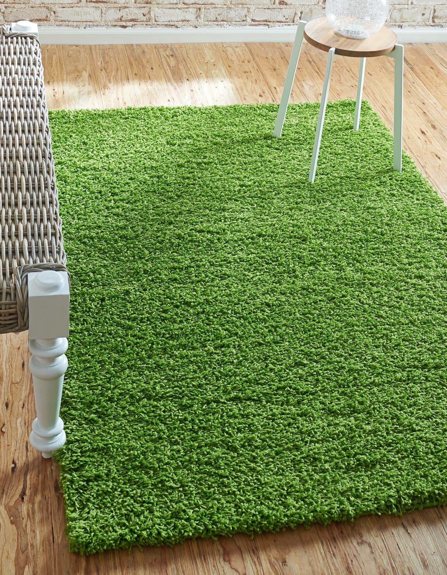 Plush Oasis Collection Area Rug - Serenity (Grass Green)