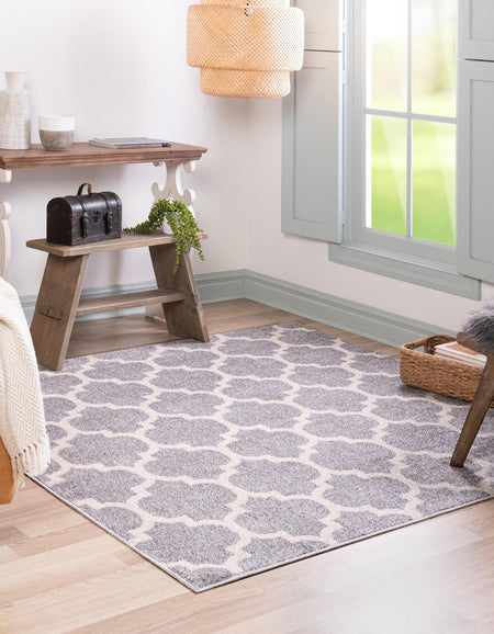 Lattice Gardens Collection Area Rug -  Bloomfield (Light Gray)