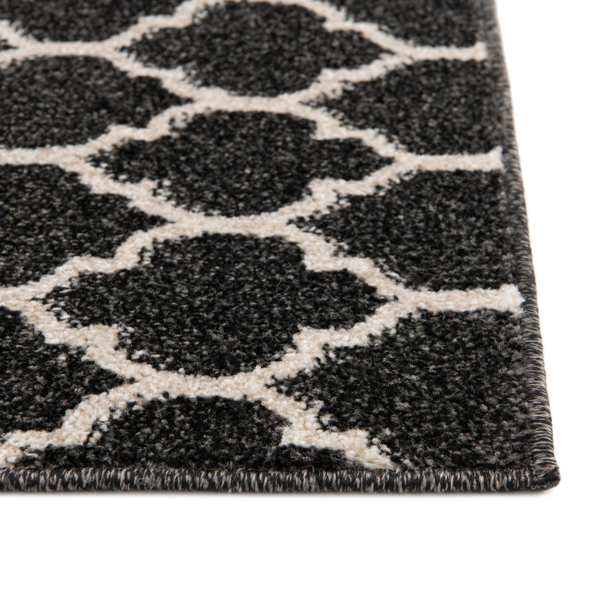 Lattice Gardens Collection Area Rug -  Bloomfield (Black)