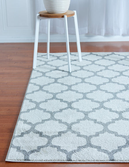 Lattice Gardens Collection Area Rug -  Bloomfield (Beige and Gray)