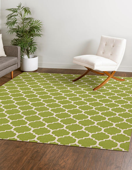 Lattice Gardens Collection Area Rug -  Bloomfield (Light Green)