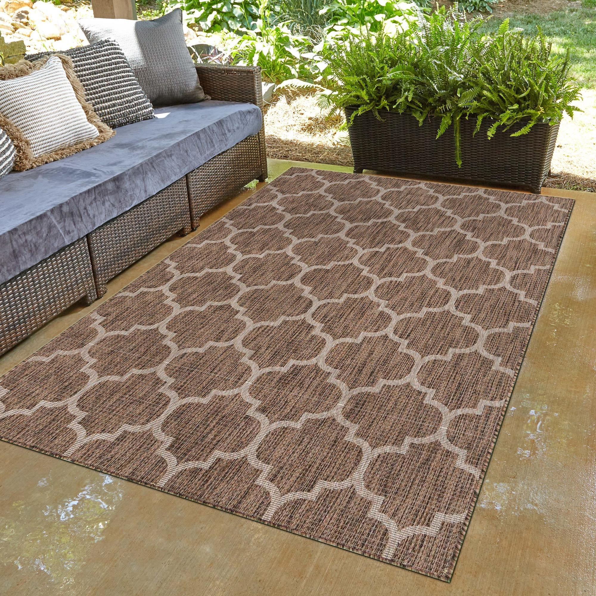 Seaside Lattice Collection Area Rug - Arbor (Brown)