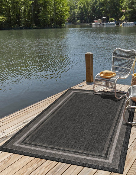 Terrace Fringe Collection Area Rug - Veranda (Black)