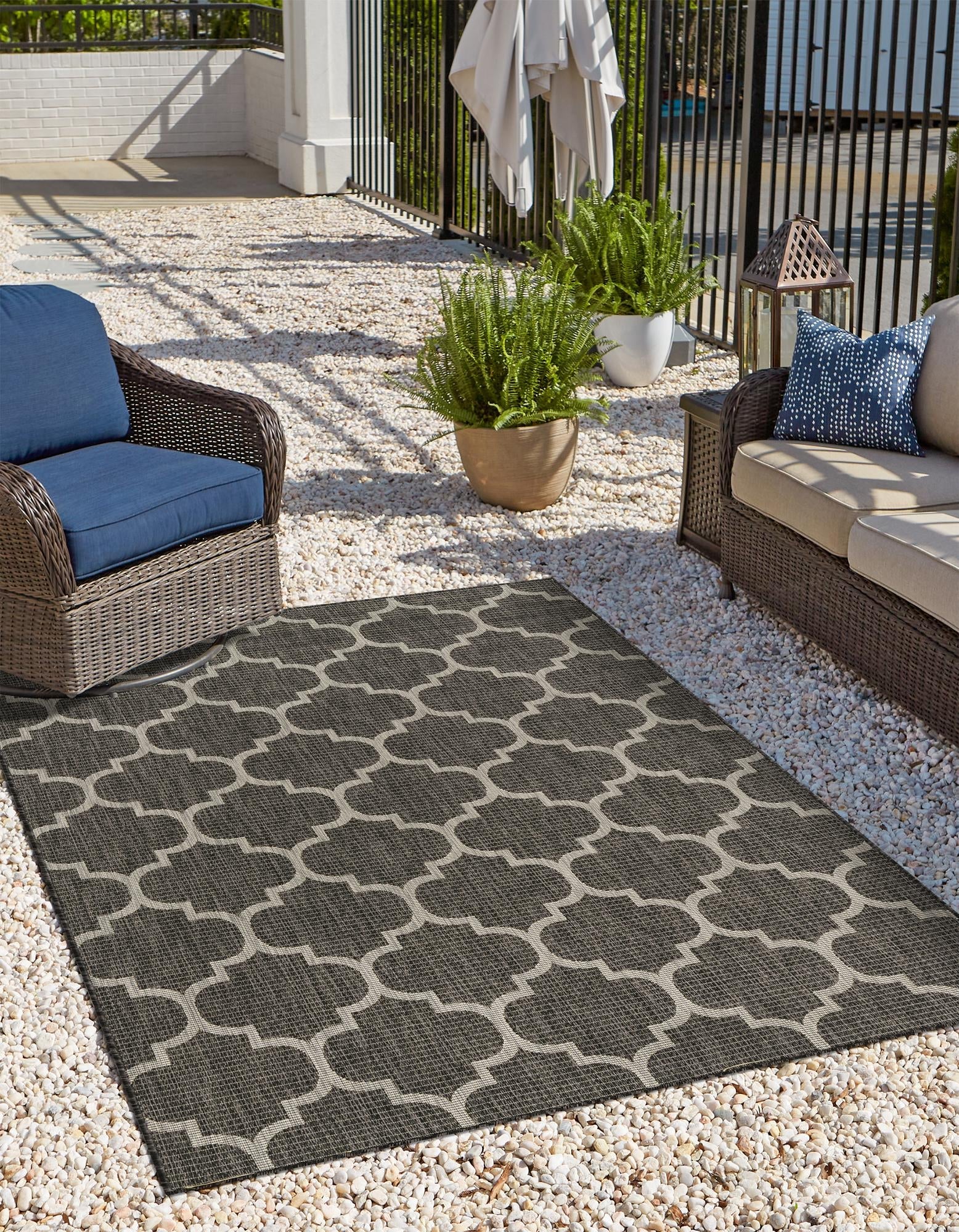 Seaside Lattice Collection Area Rug - Arbor (Black)