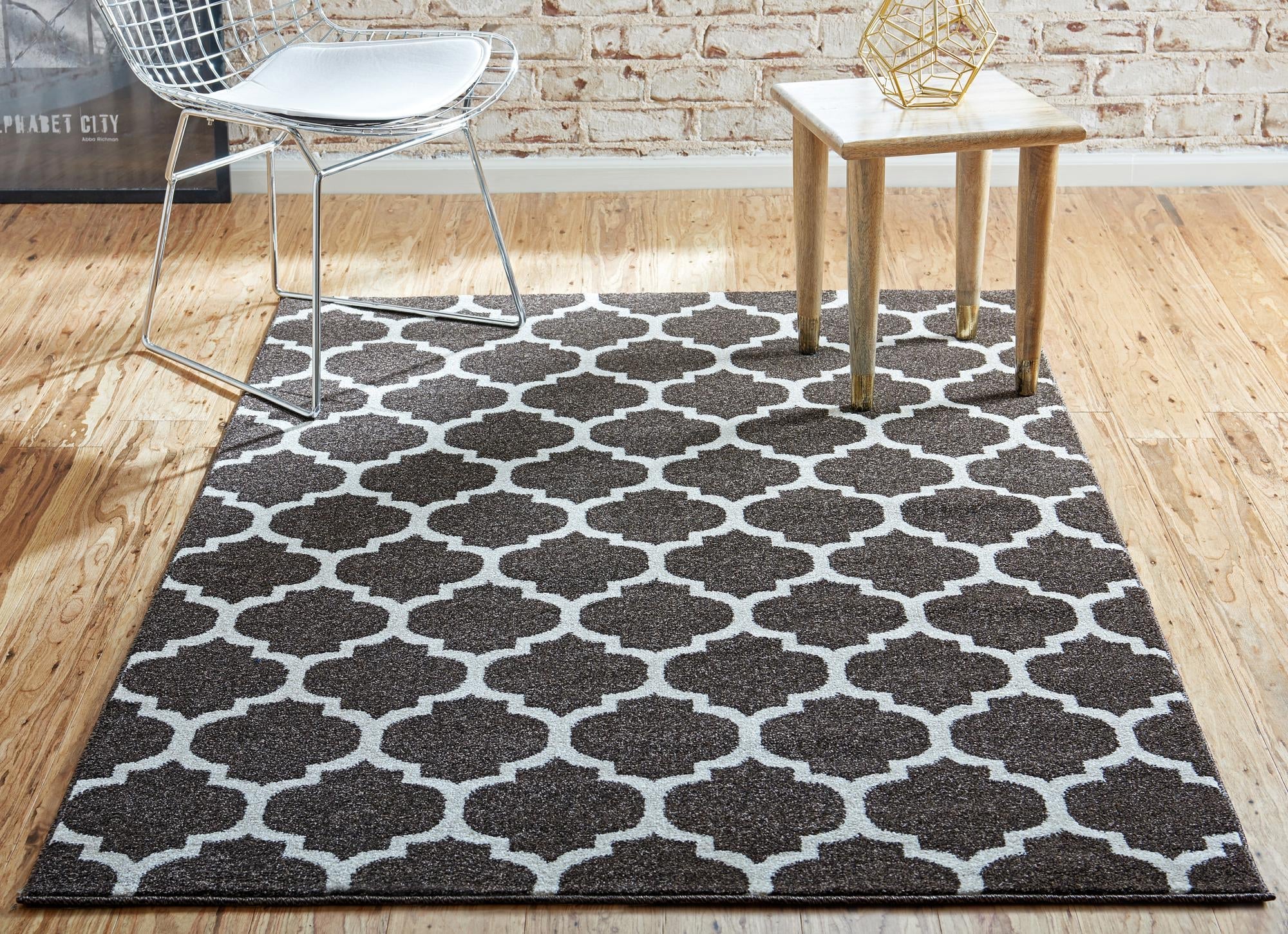 Lattice Gardens Collection Area Rug -  Bloomfield (Chocolate Brown)