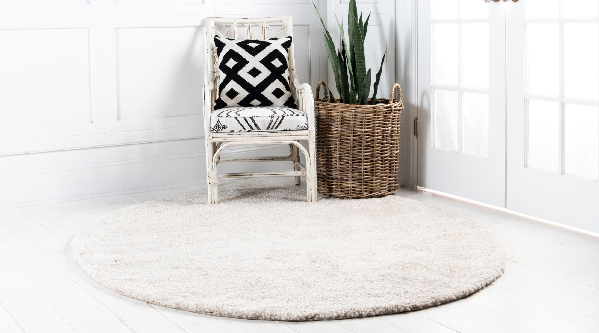 Solid Shag Seaside Collection Area Rug - Azure Cove (Ivory)