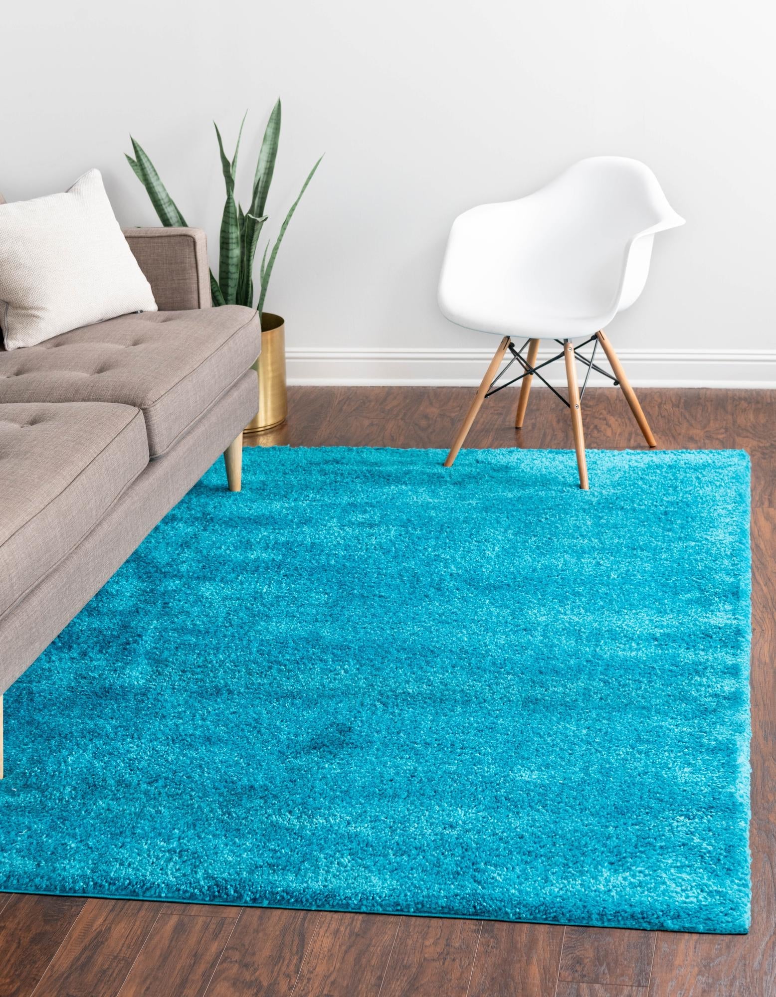 Solid Shag Seaside Collection Area Rug - Azure Cove (Turquoise)