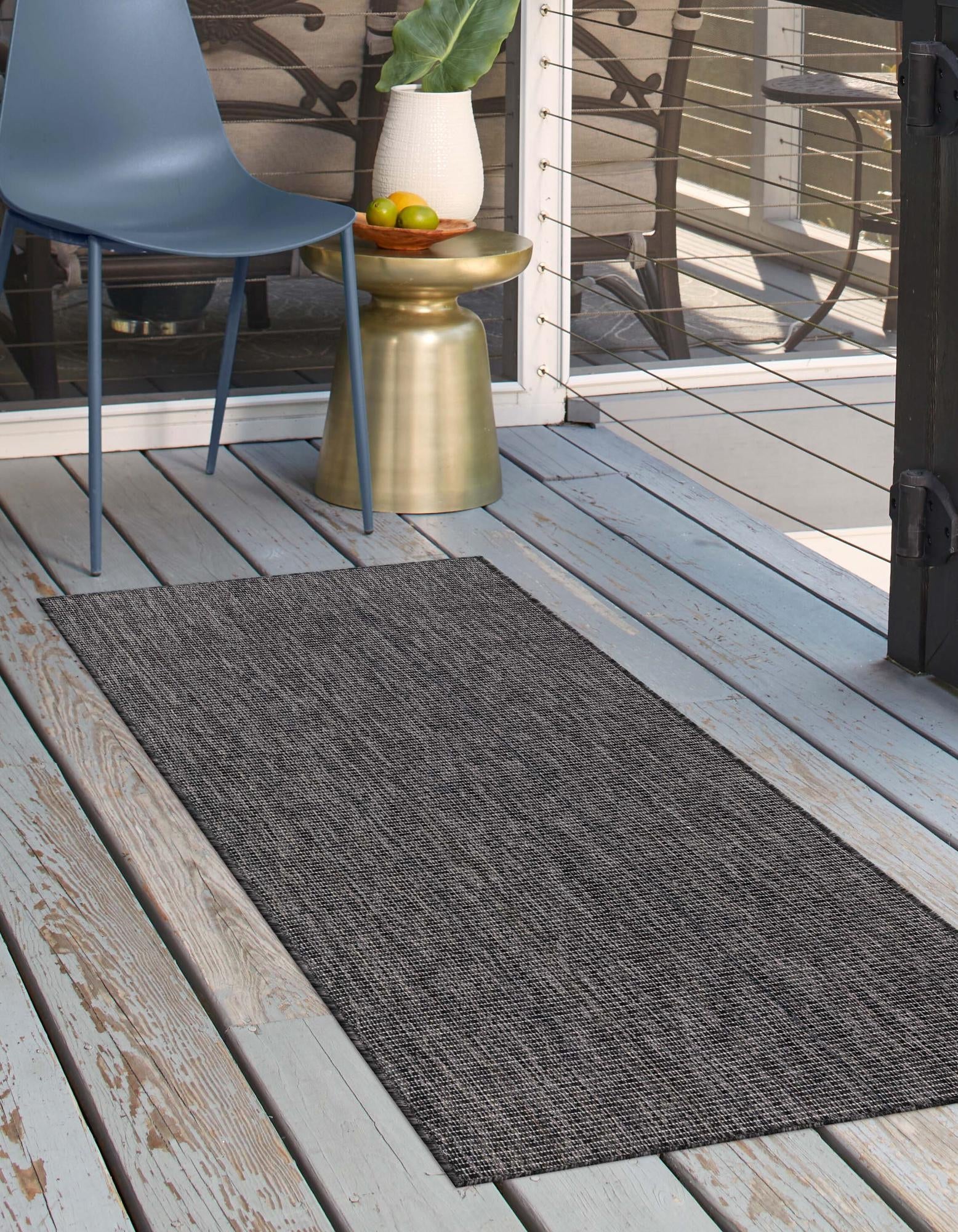 Seaside Serenity Collection Area Rug - Veranda (Black)