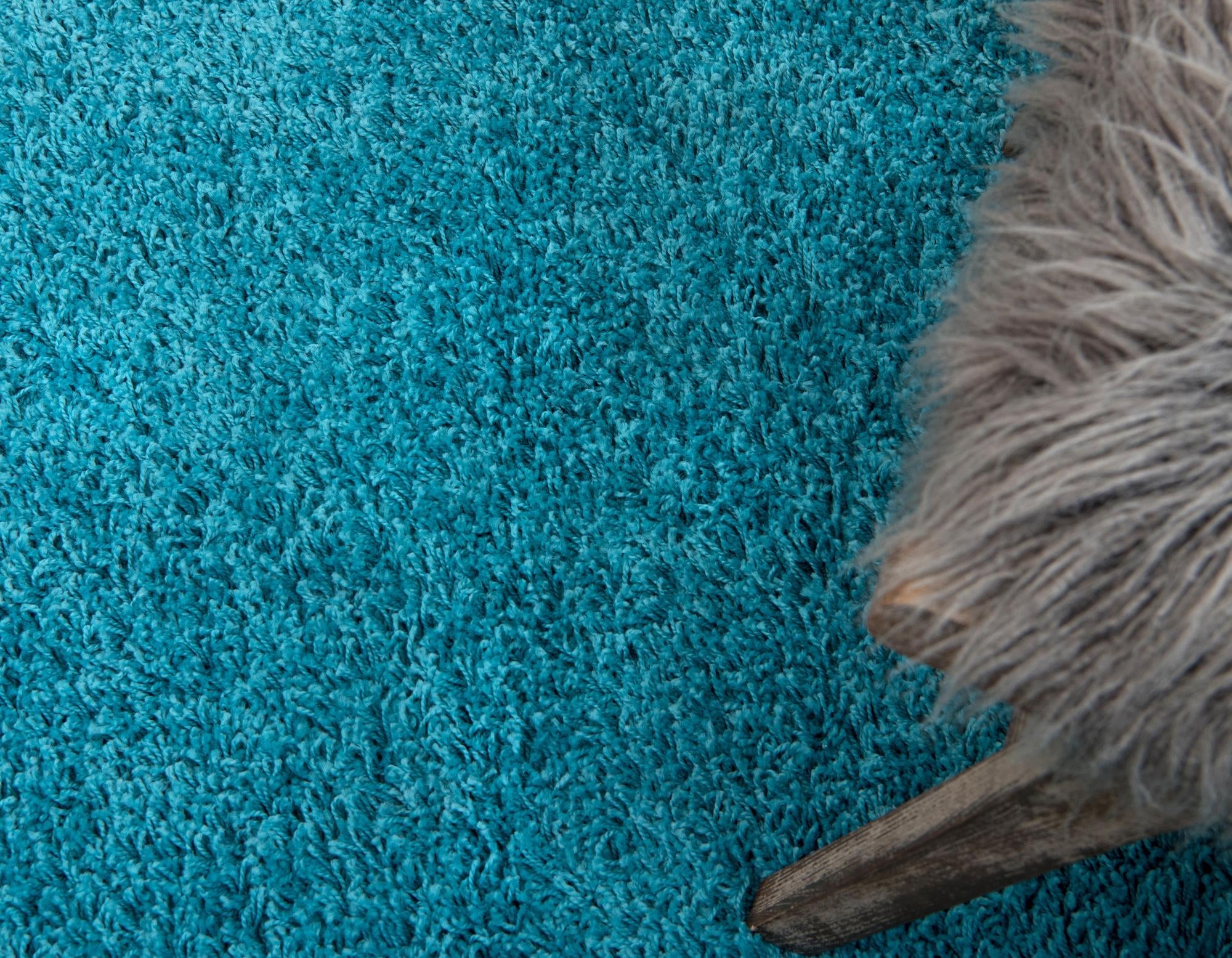 Plush Oasis Collection Area Rug - Serenity (Deep Aqua Blue)