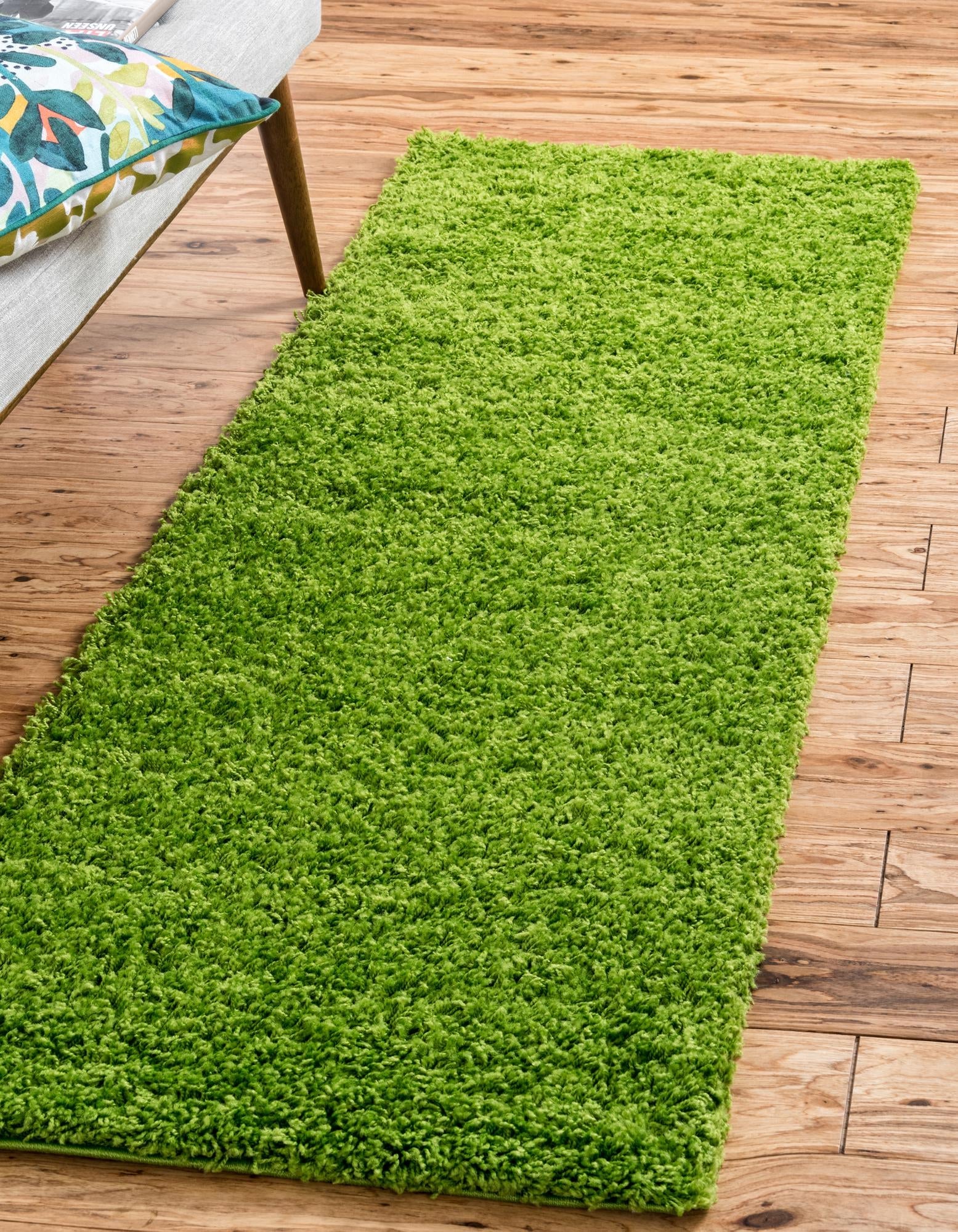 Plush Oasis Collection Area Rug - Serenity (Grass Green)