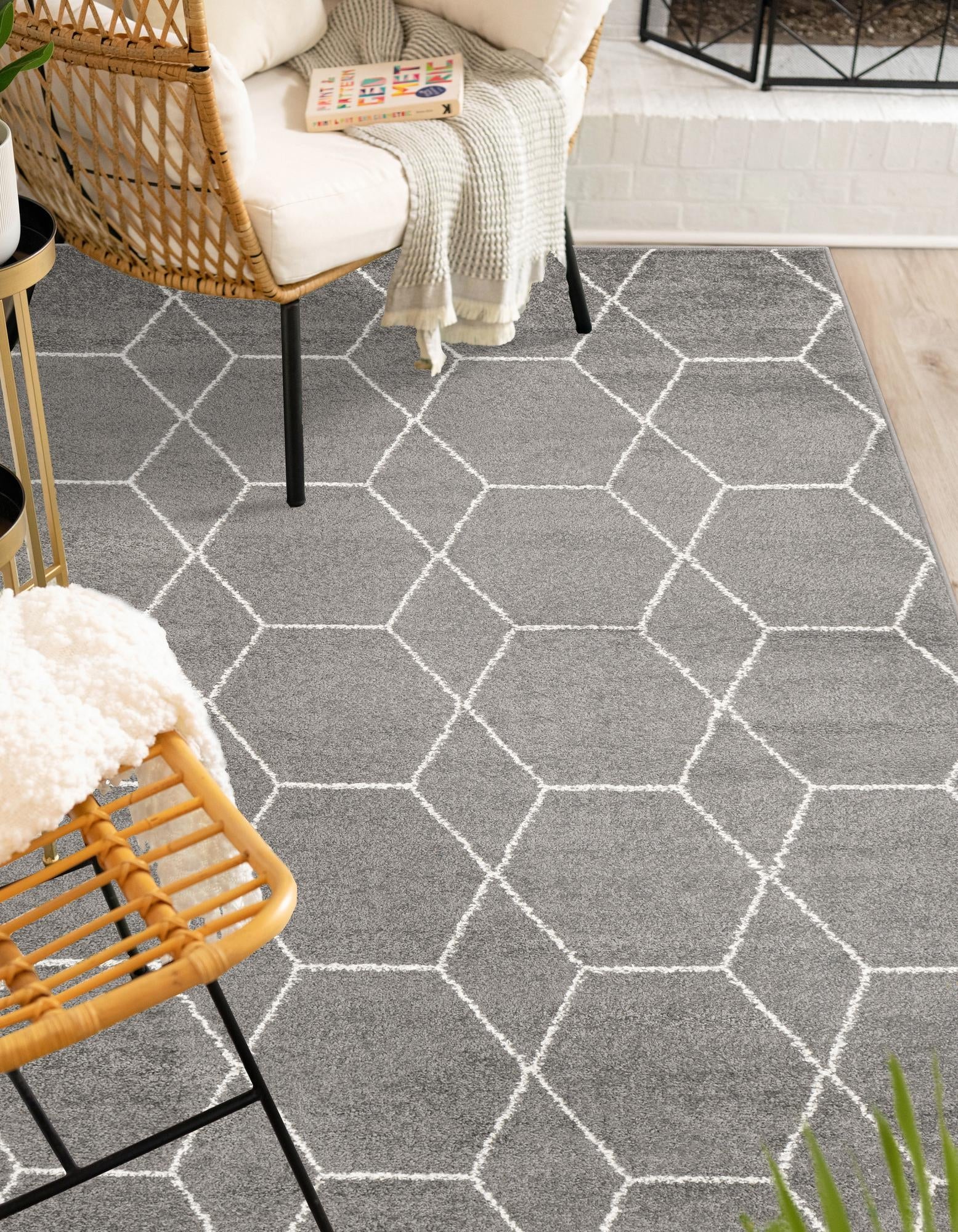 Trellis Mosaic Collection Area Rug - Arborville (Dark Gray)