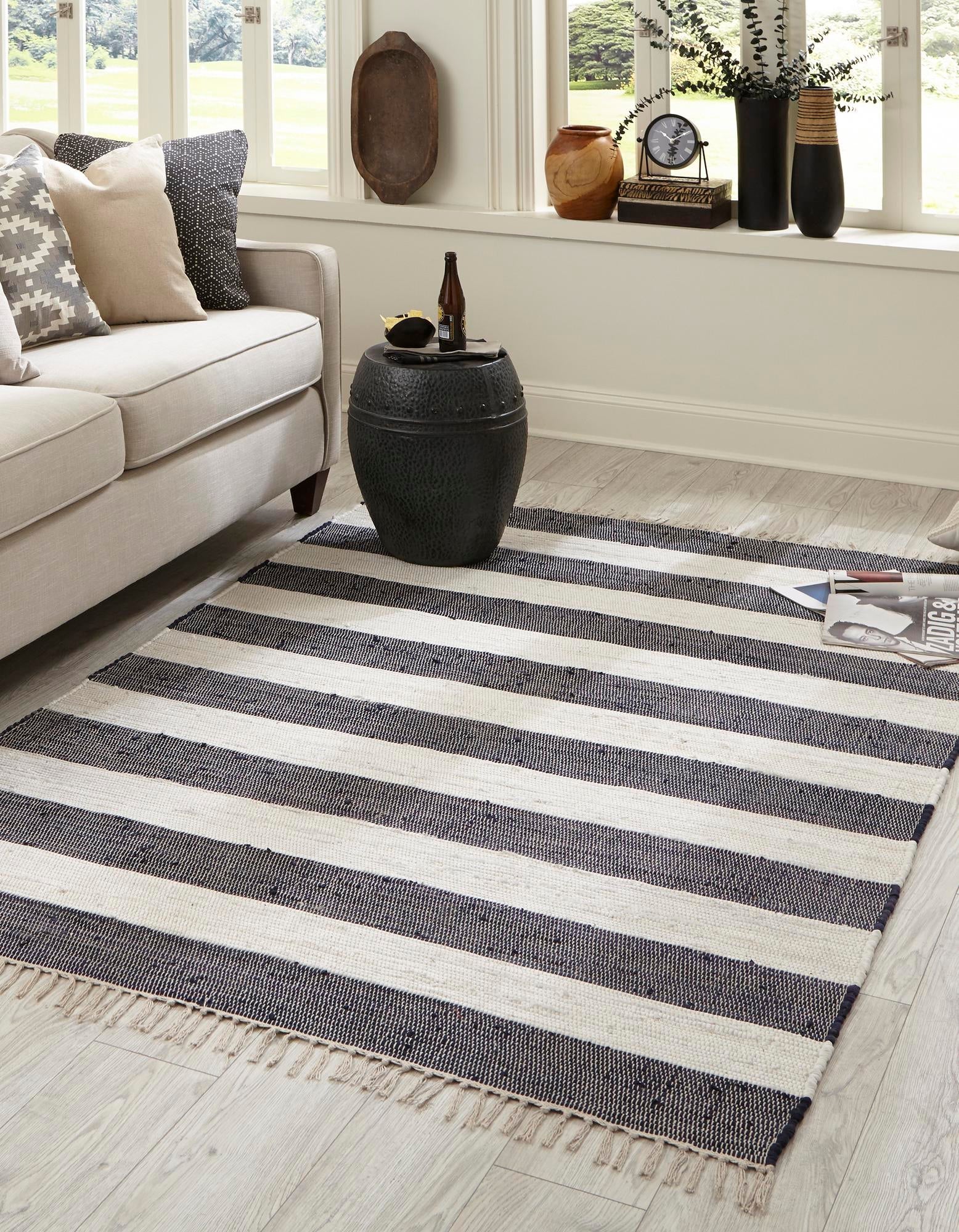 Tassel Trail Collection Area Rug - Pathway (Navy Blue)