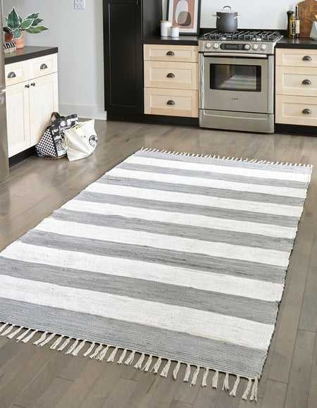 Tassel Trail Collection Area Rug - Pathway (Gray)