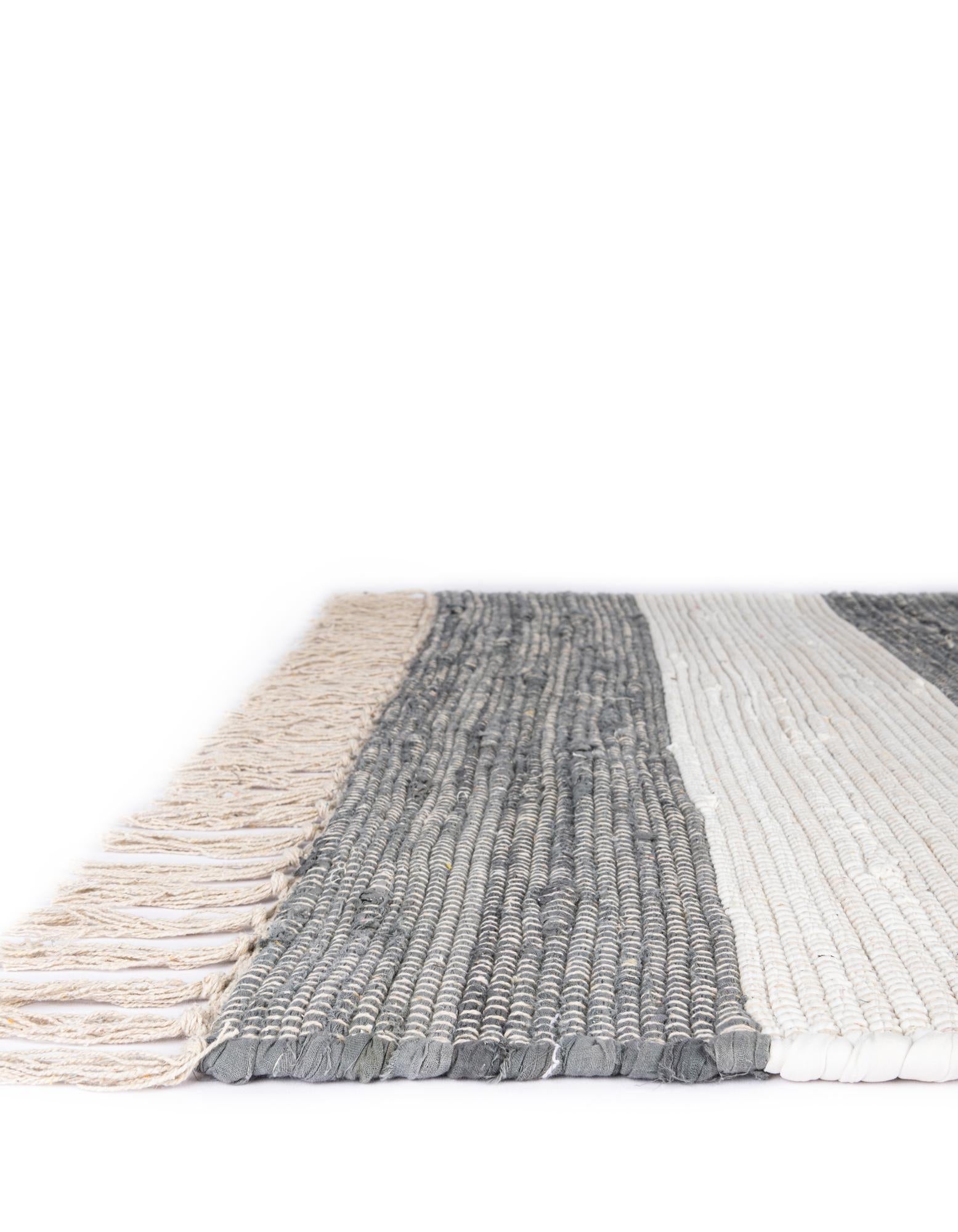 Tassel Trail Collection Area Rug - Pathway (Gray)