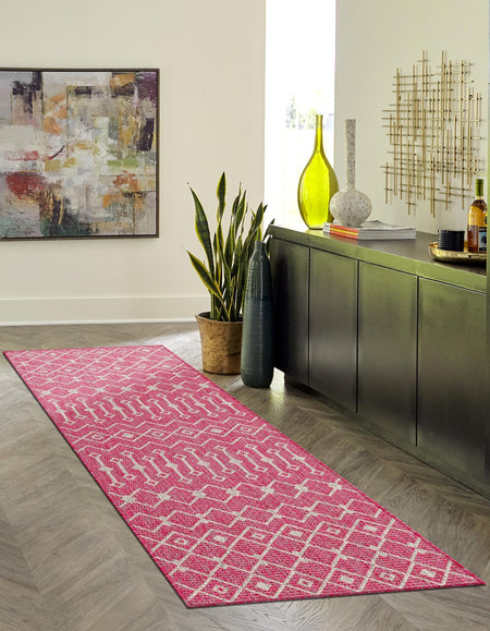 Seaside Lattice Collection Area Rug -  Pergola (Fuschia)