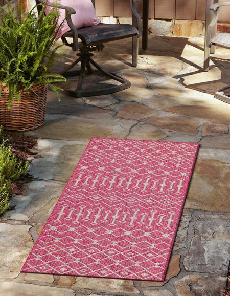 Seaside Lattice Collection Area Rug -  Pergola (Fuschia)