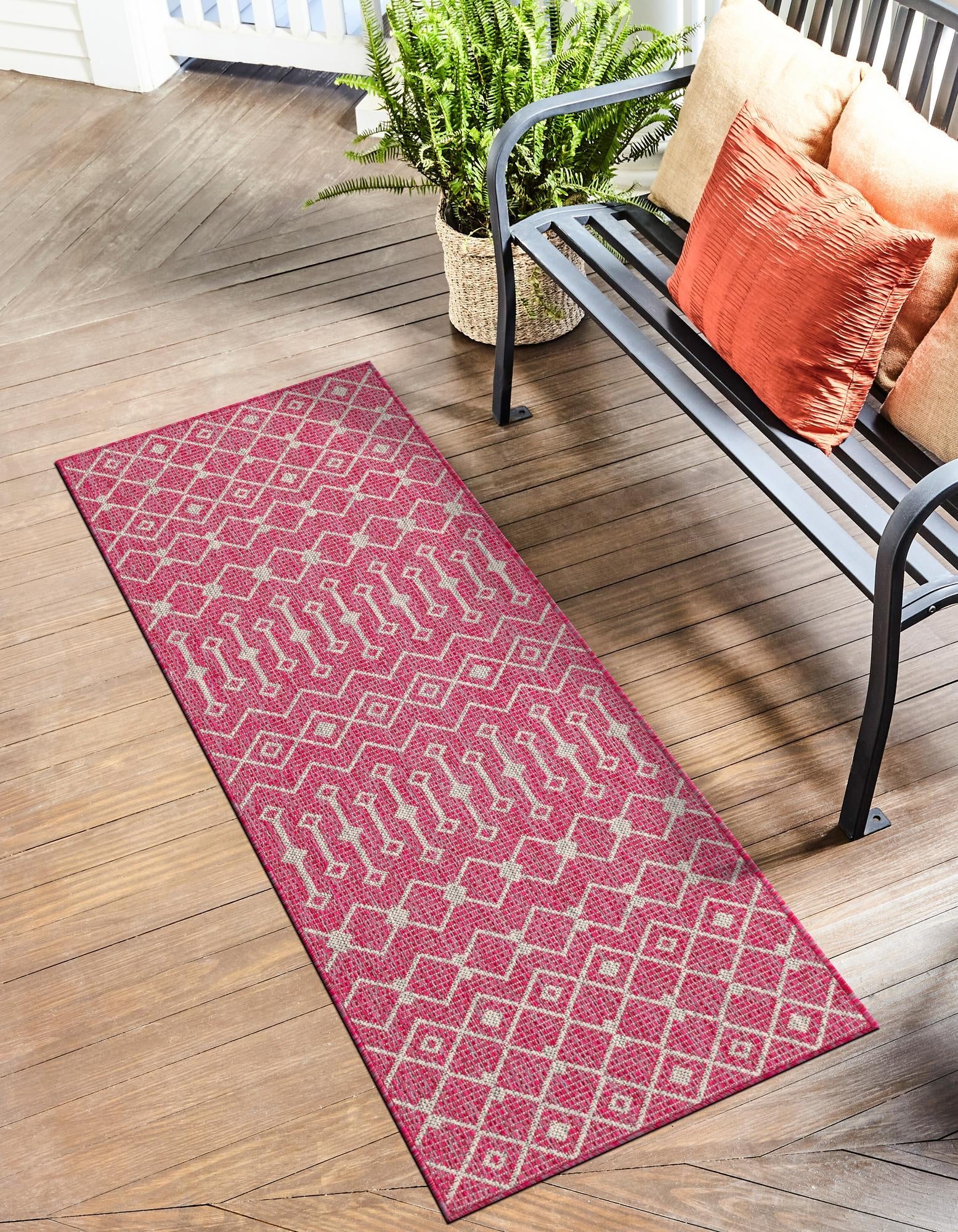 Seaside Lattice Collection Area Rug -  Pergola (Fuschia)