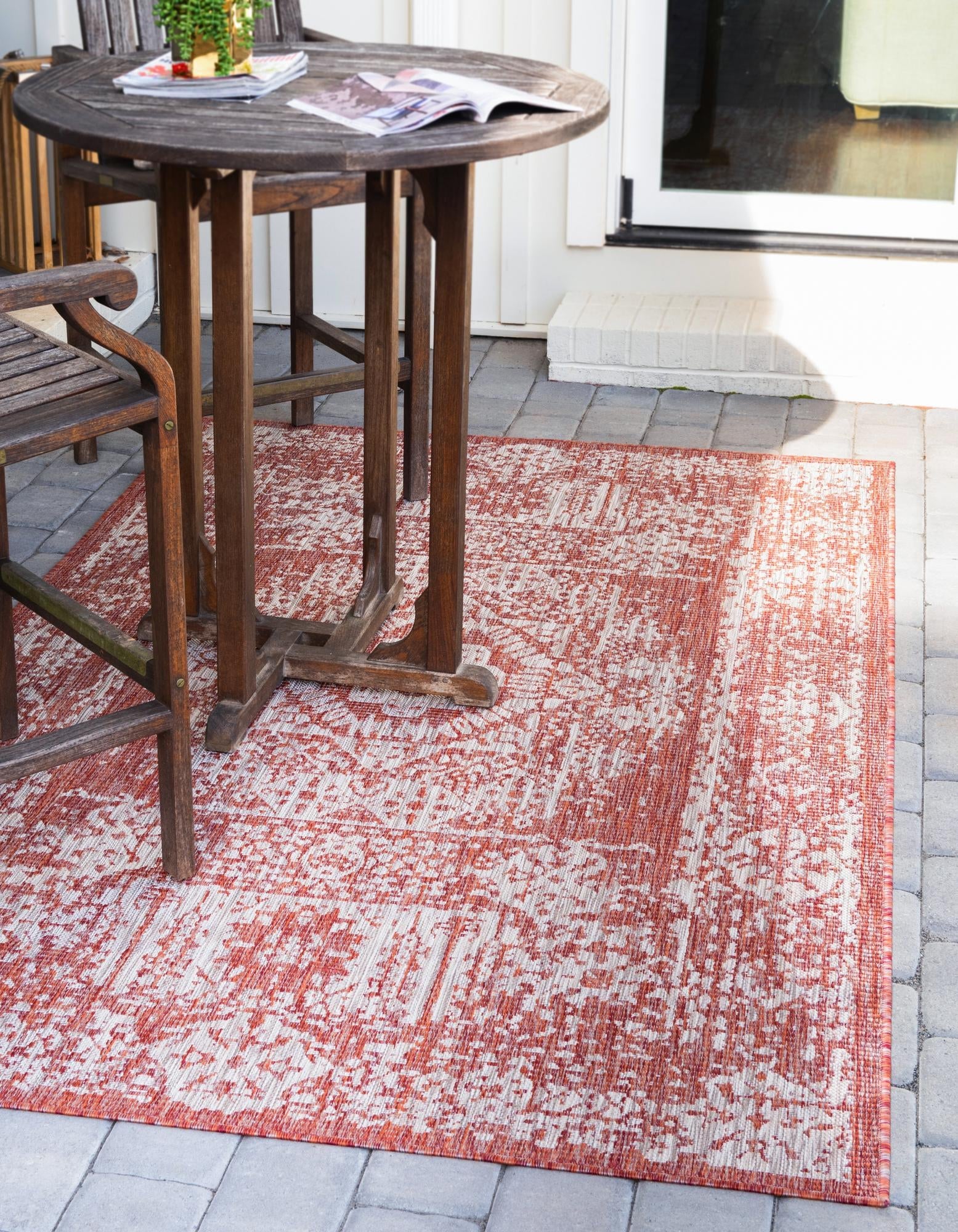 Patio Heritage Collection Area Rug - Savannah (Rust Red)