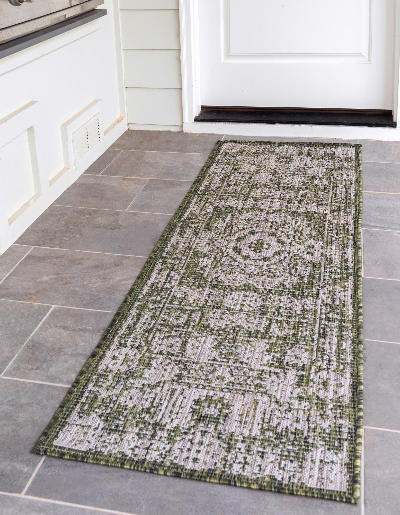 Patio Heritage Collection Area Rug - Savannah (Green)