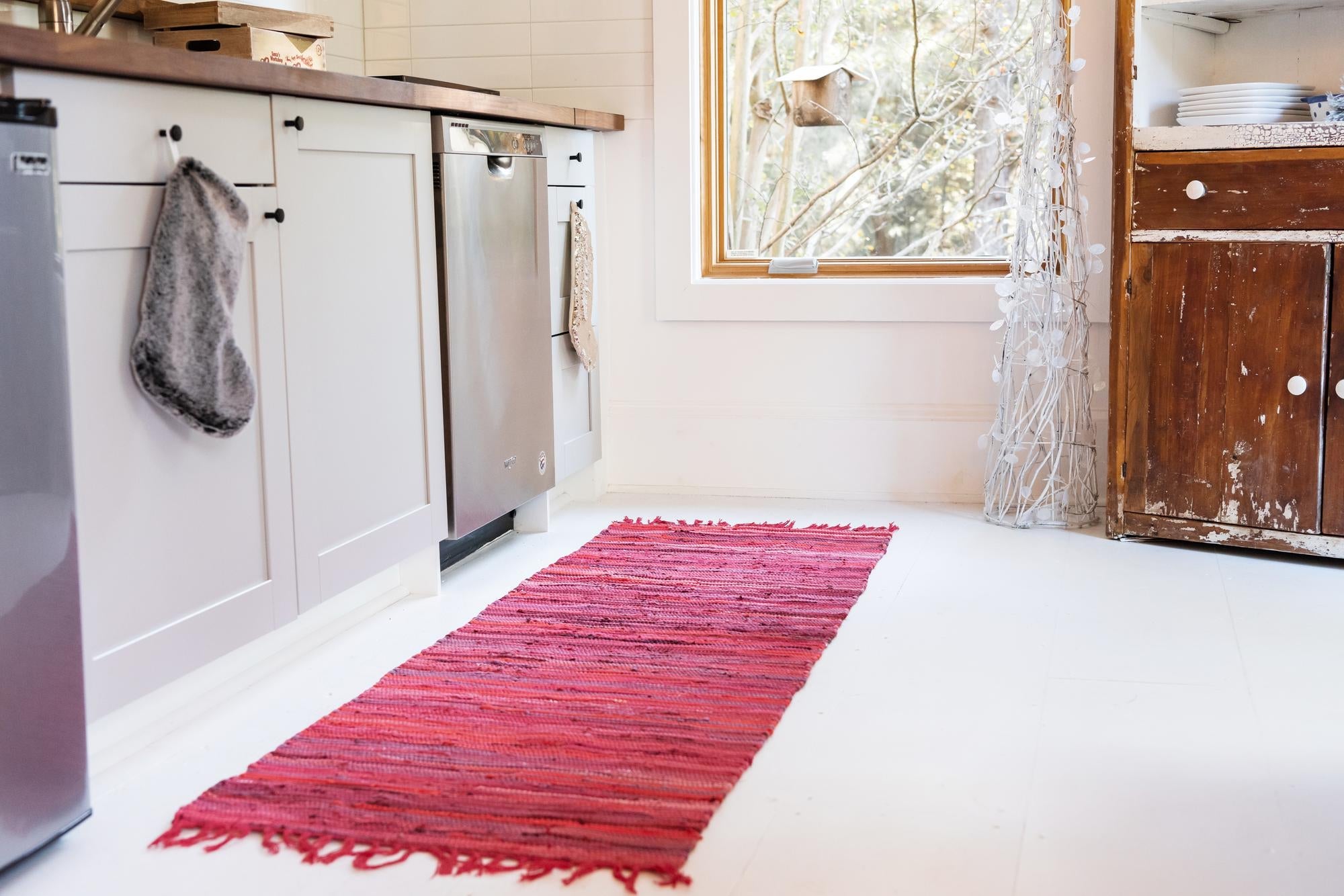 Thar Cotton Collection Area Rug - Santorini (Red)