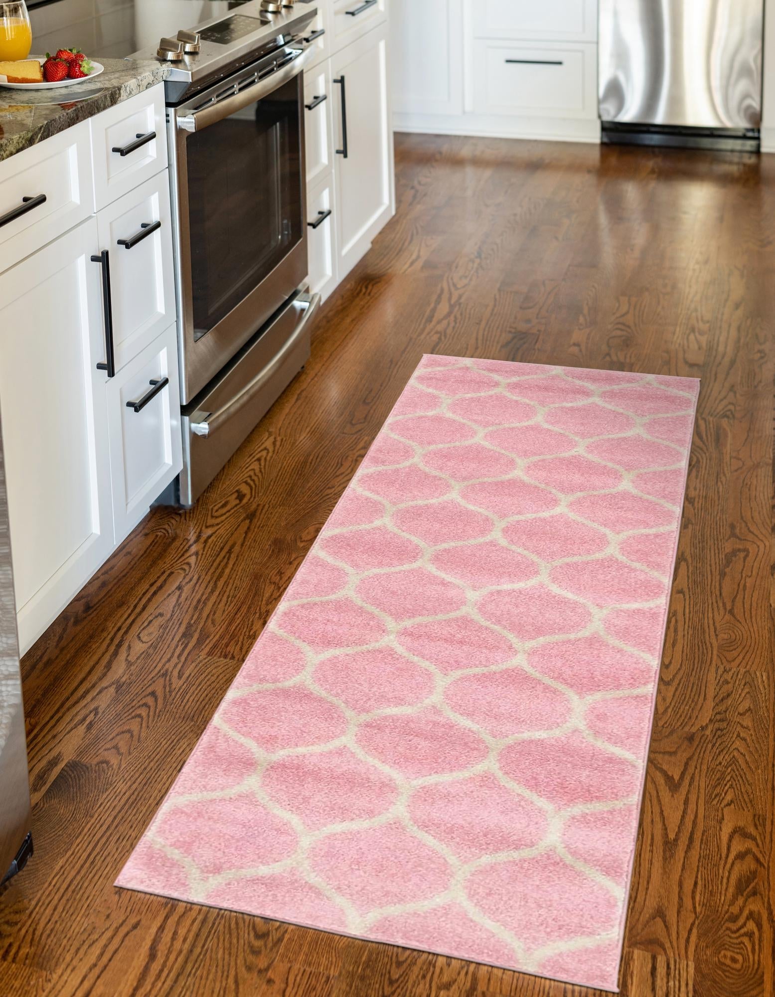 Trellis Mosaic Collection Area Rug -  Pergolatown (Light Pink)