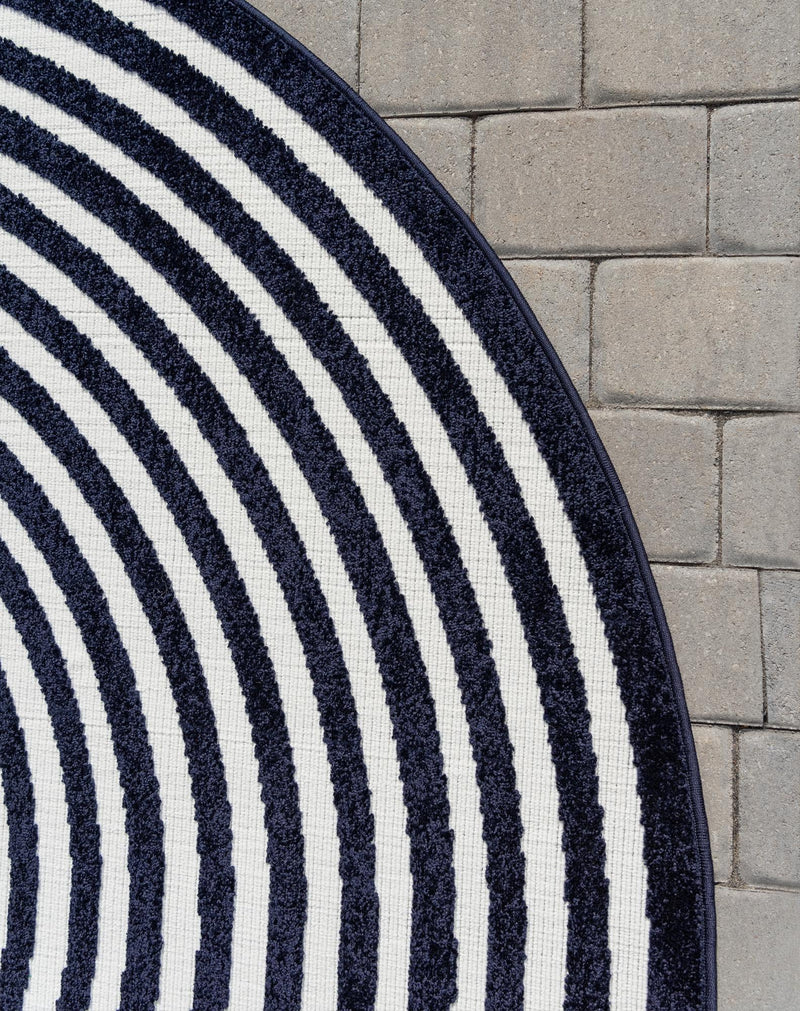 Catalina Cove Outdoor Collection Area Rug - Avalon Round Navy Blue  lifestyle 113