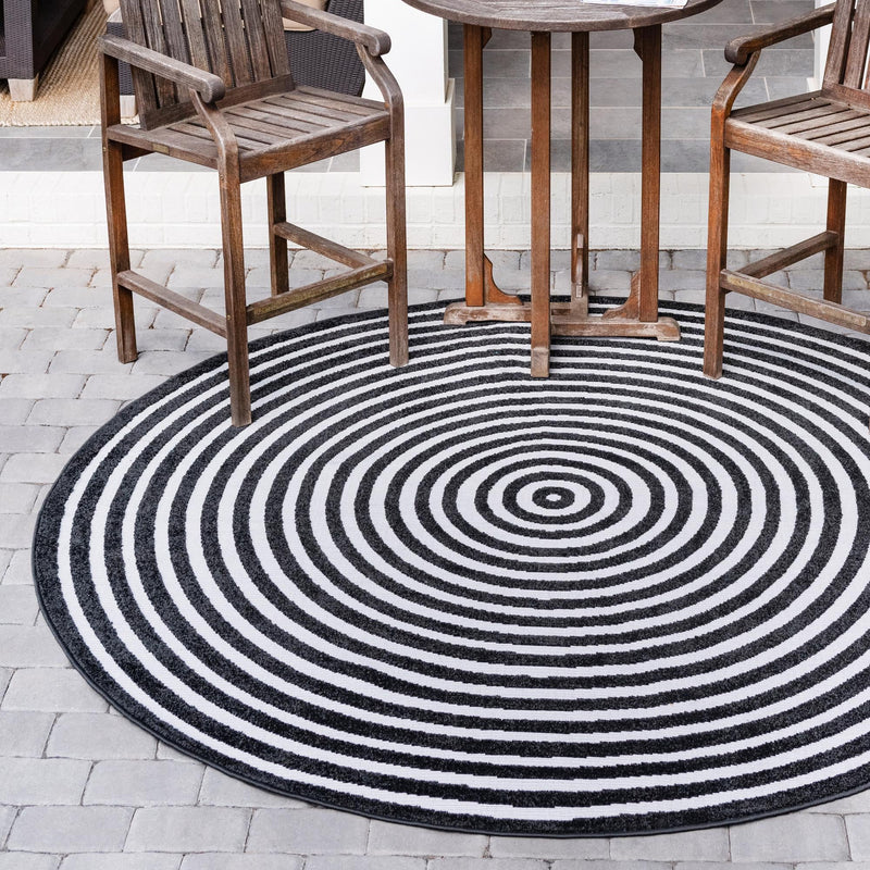 Catalina Cove Outdoor Collection Area Rug - Avalon Round Black  lifestyle 83