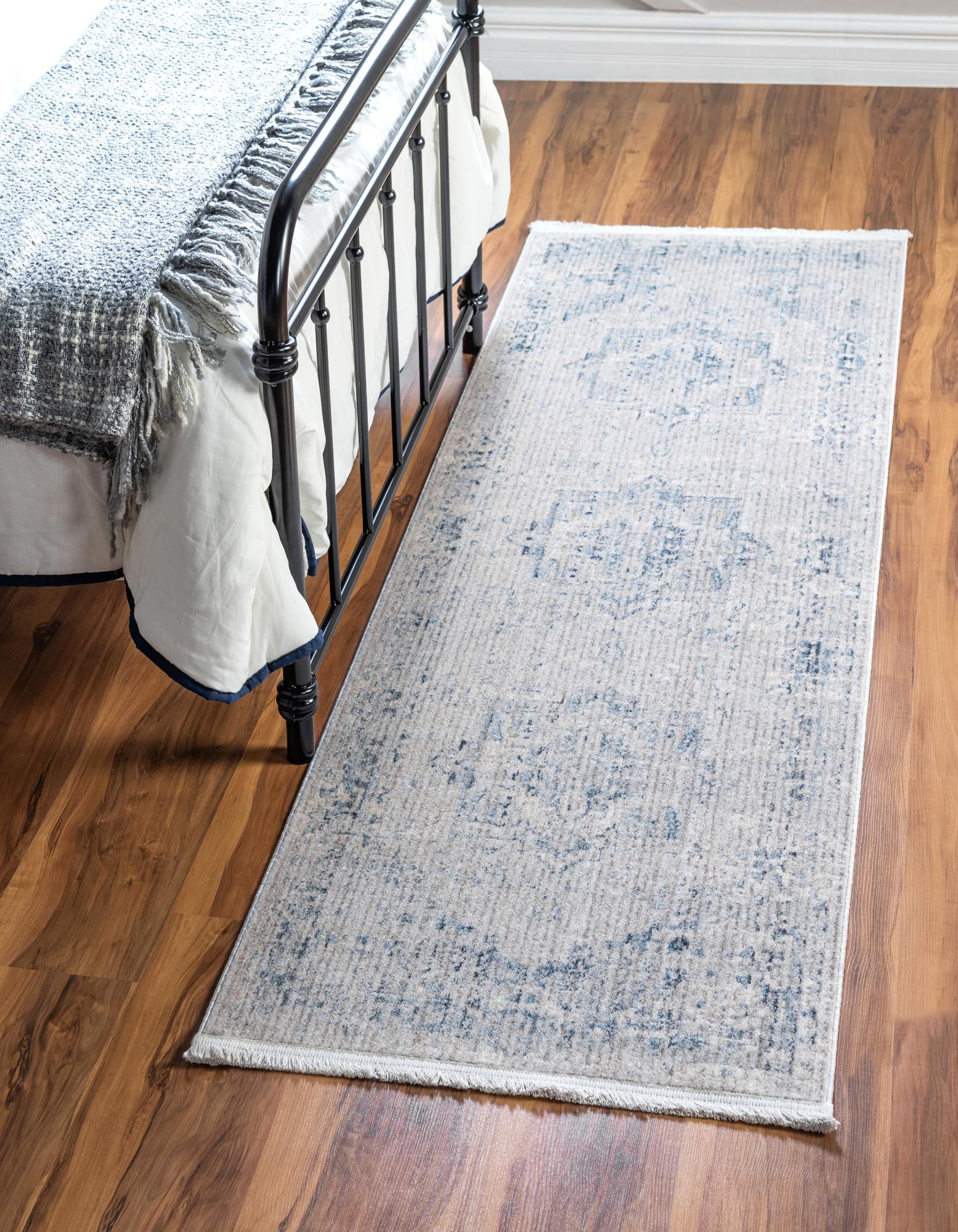 Regal Estates Collection Area Rug -  Monarch