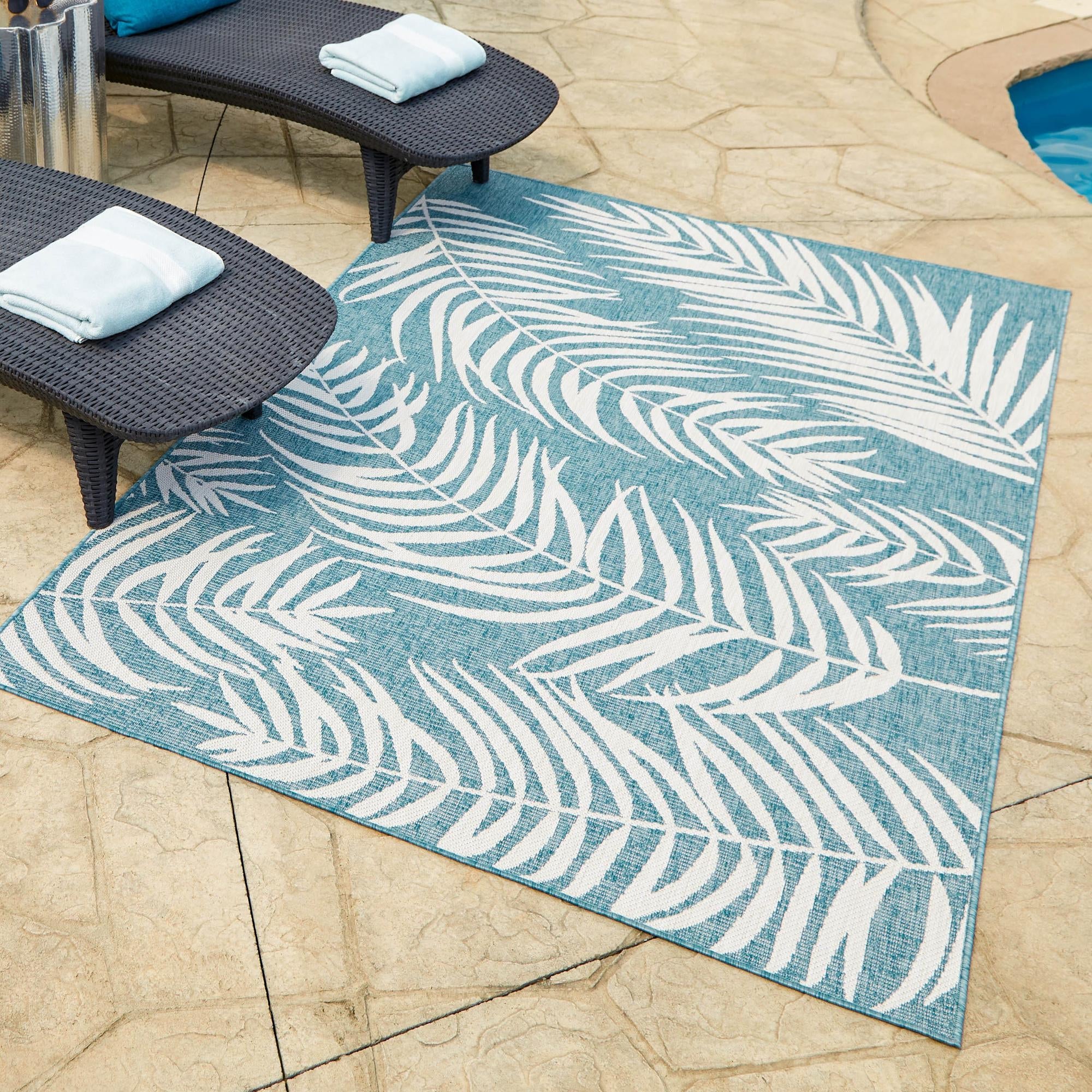 Seaside Blooms Collection Area Rug - Verdure (Light Aqua)