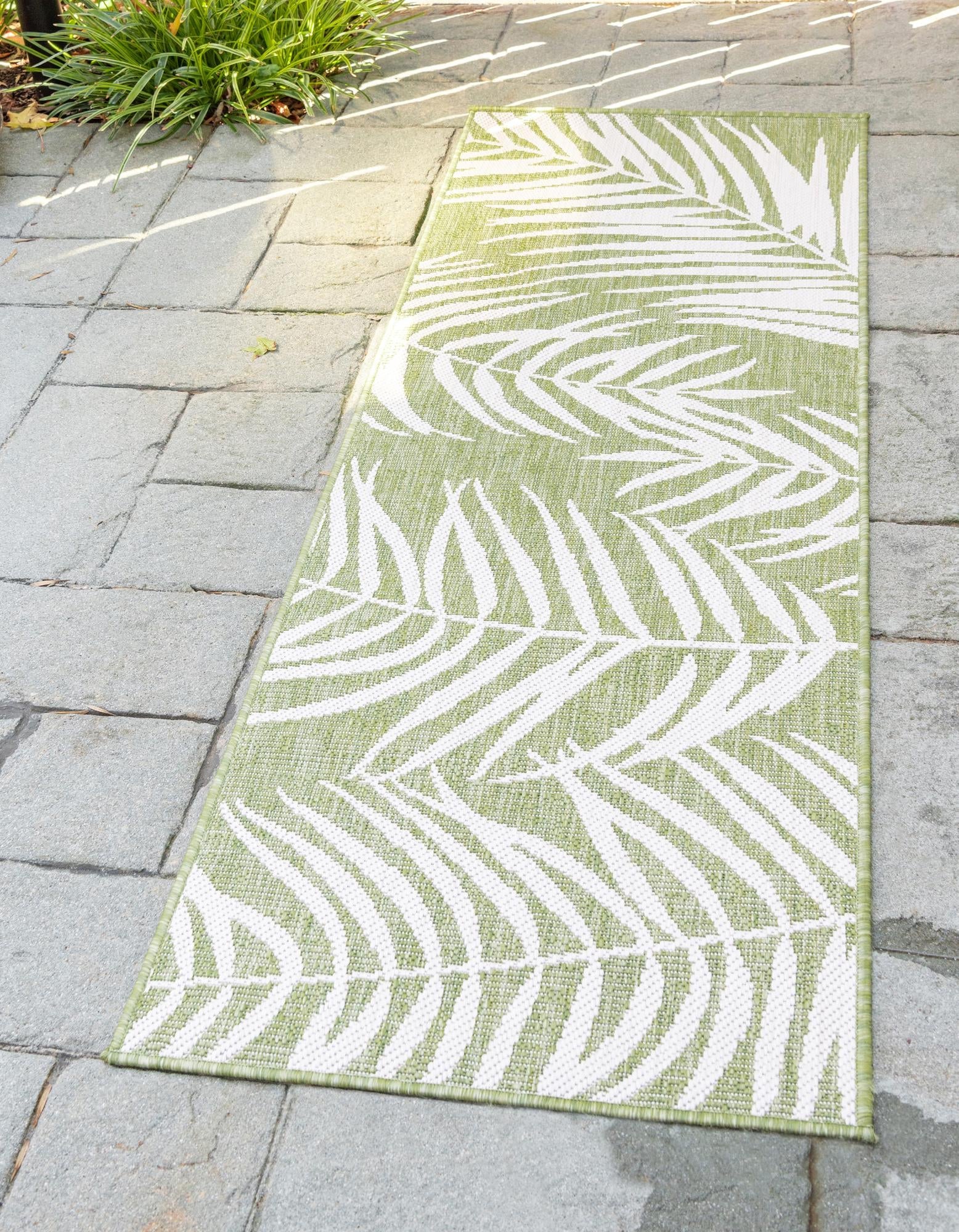 Seaside Blooms Collection Area Rug - Verdure (Green)