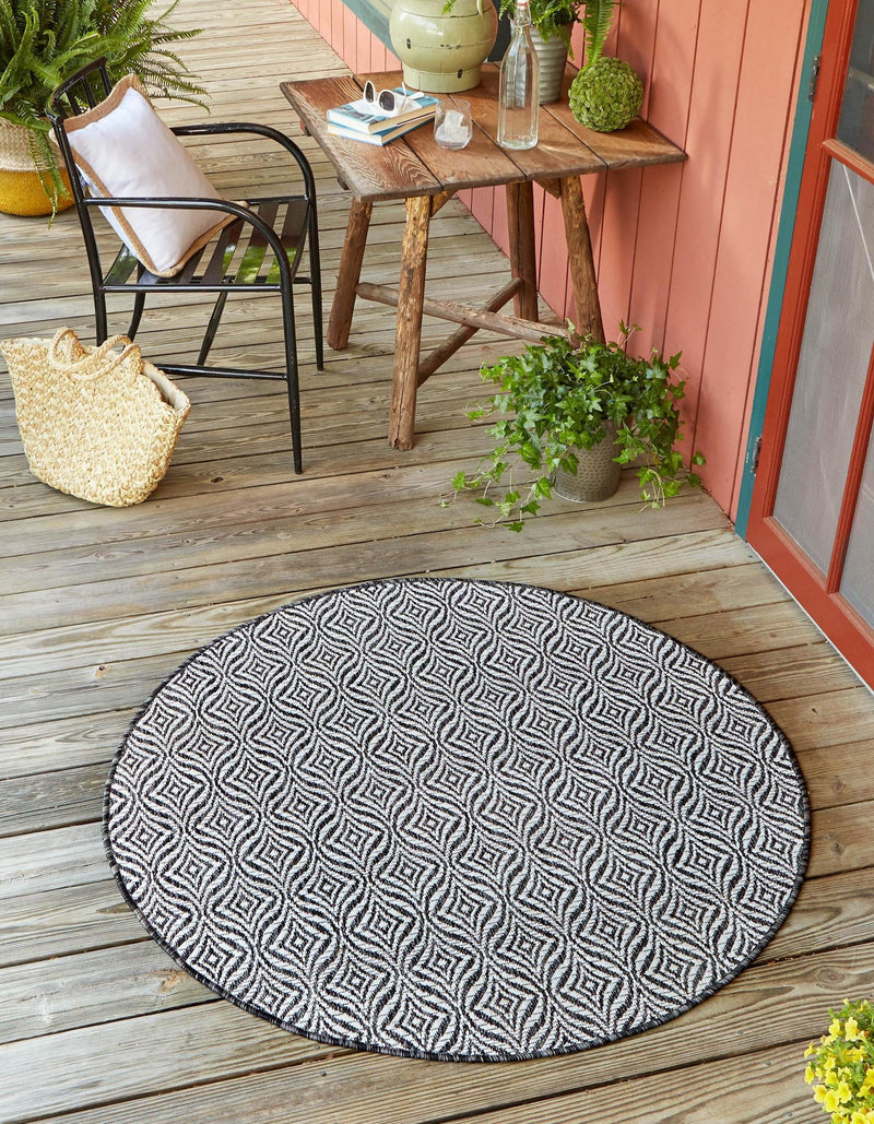 Garden Lattice Oasis Collection Area Rug -  Terrace Round Charcoal  lifestyle 0