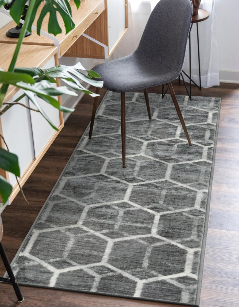 Garden Maze Retreat Collection Area Rug - Hedgegrove Runner Grey  lifestyle 108