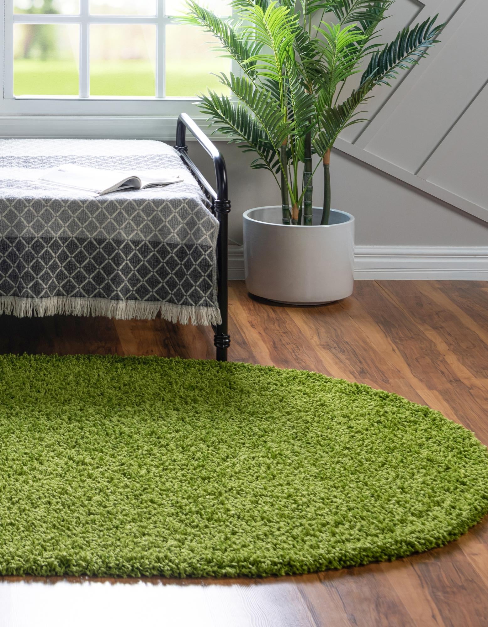 Plush Oasis Collection Area Rug - Serenity (Grass Green)