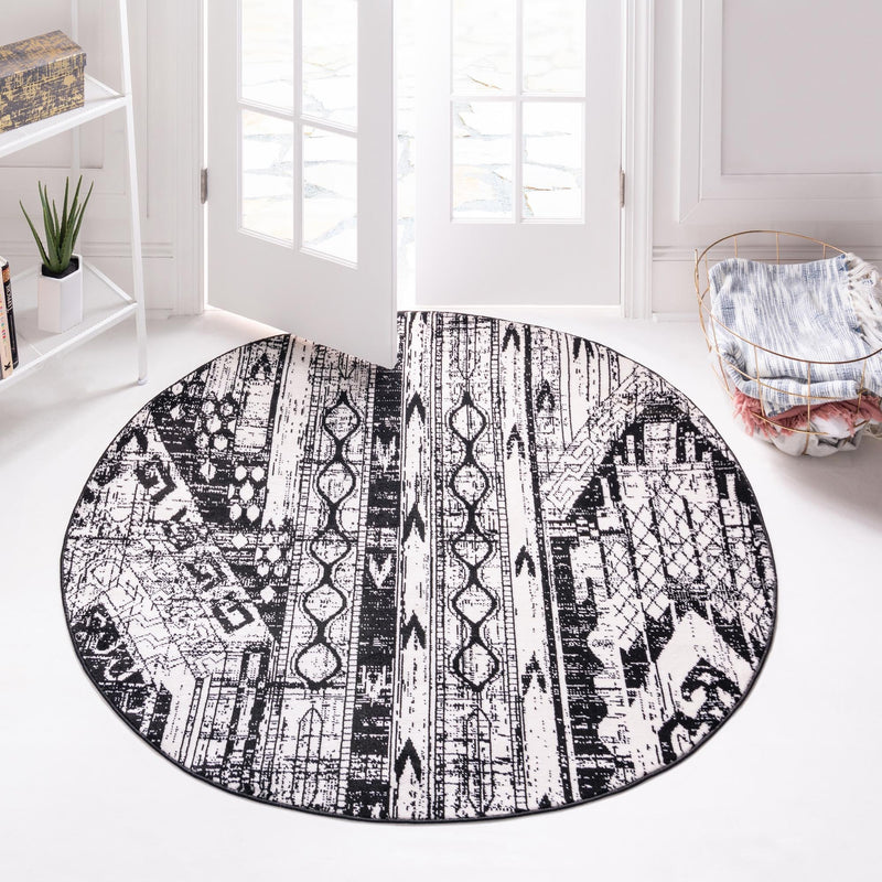 Cascade Range Collection Area Rug - Hood (Black and White) Round Black and White  lifestyle 0