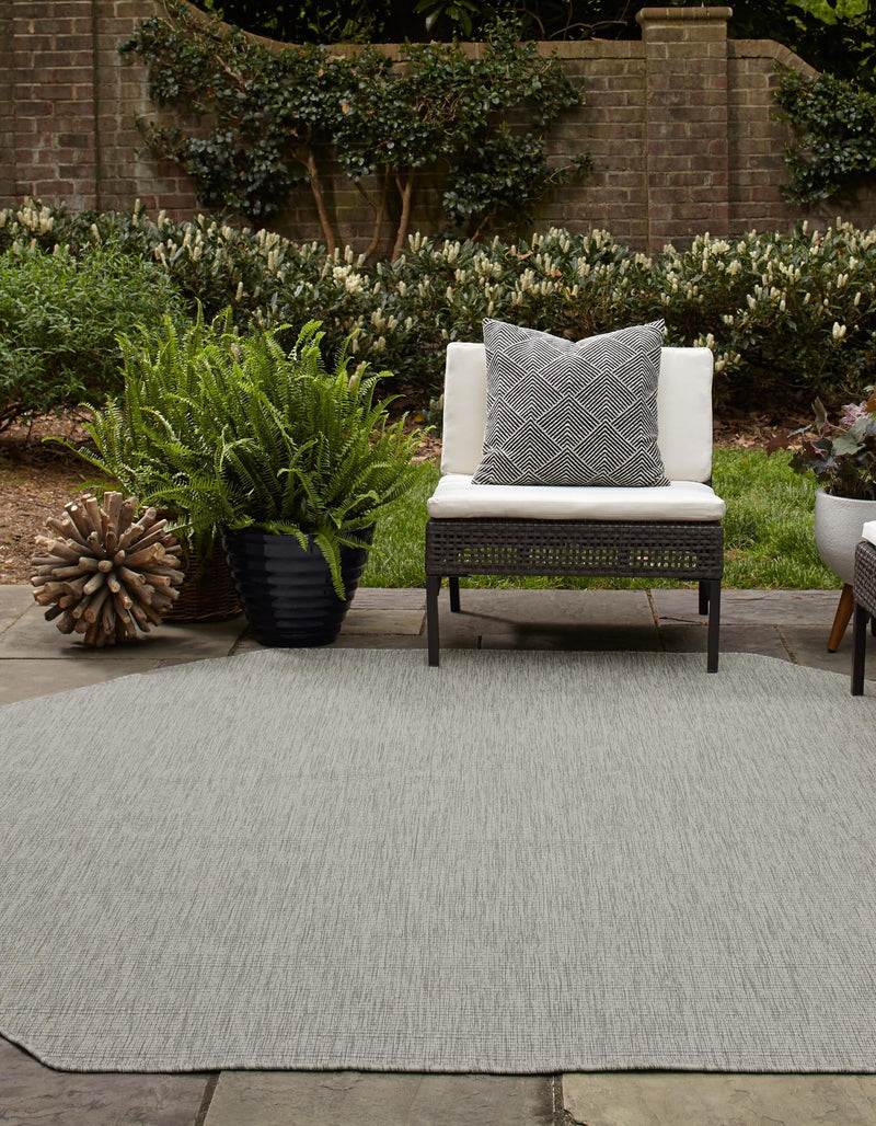 Patio Perfection Collection Area Rug - Veranda (Light Gray) Octagon Light Gray  lifestyle 2