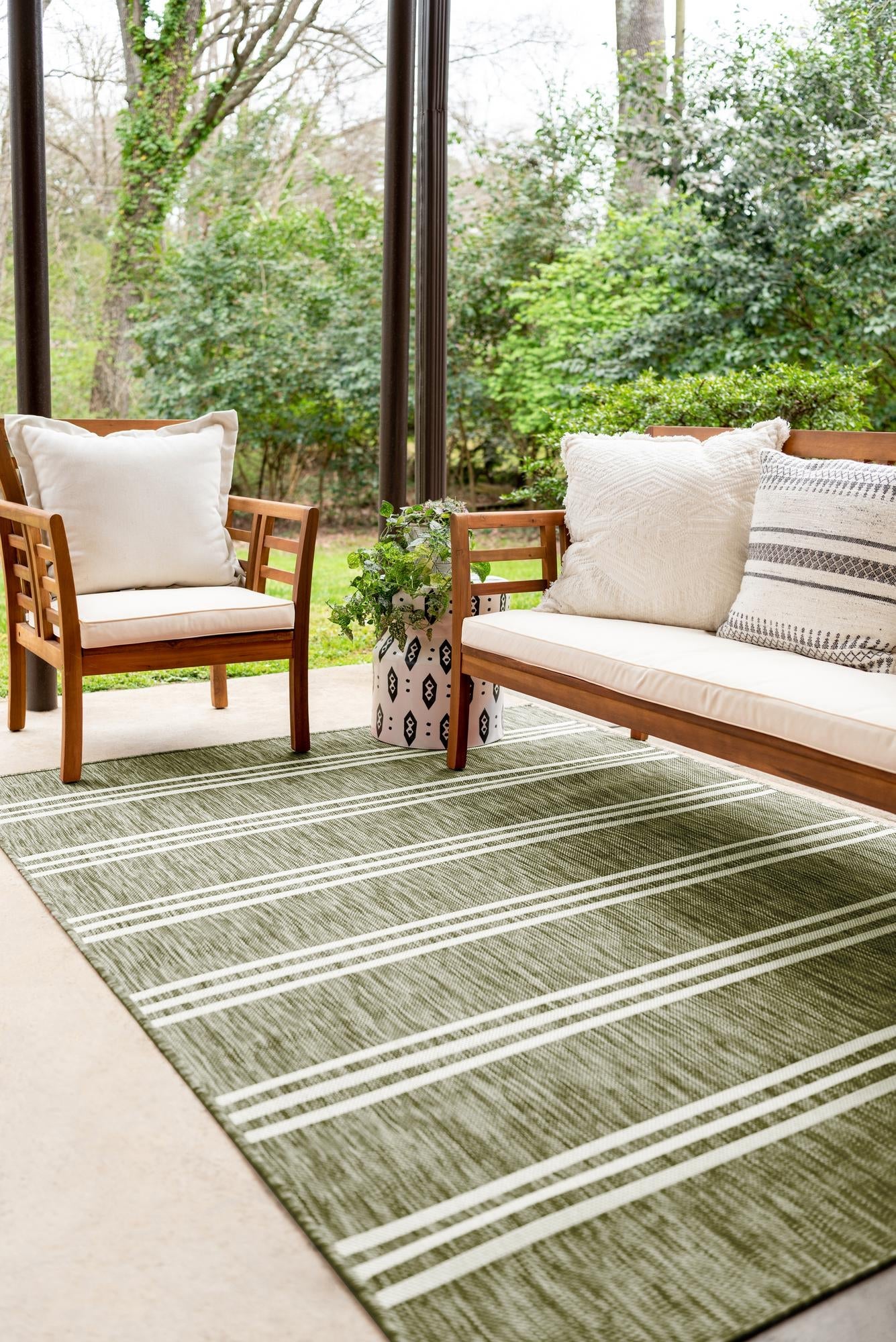 Urban Oasis Rugs Collection Area Rug -  District (Green)