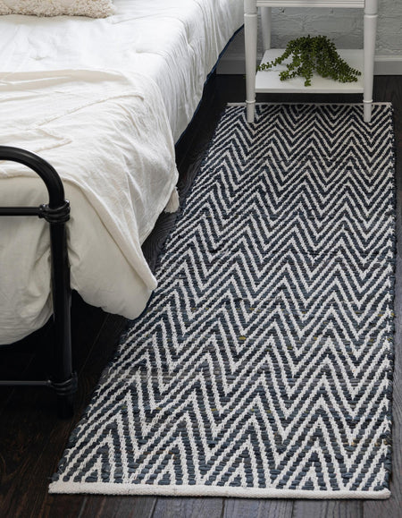 Zigzag Marina Collection Area Rug - HarborStripes