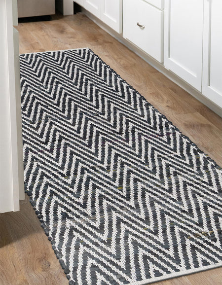 Zigzag Marina Collection Area Rug - HarborStripes