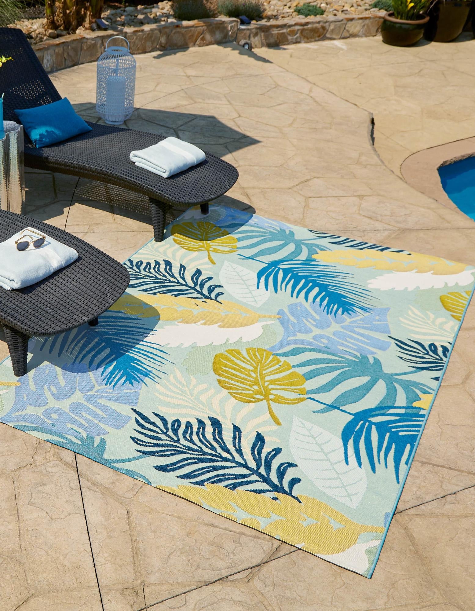 Seaside Blooms Collection Area Rug -  Sunkiss