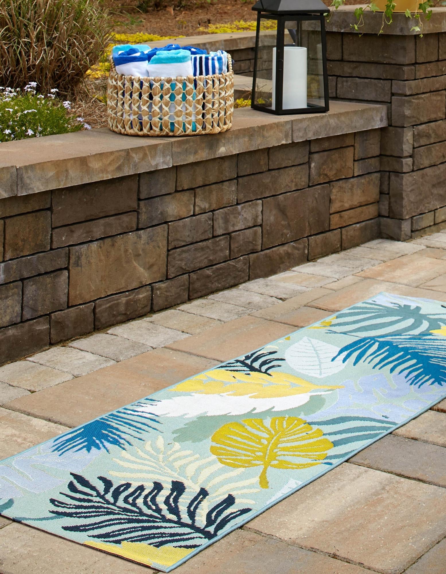 Seaside Blooms Collection Area Rug -  Sunkiss