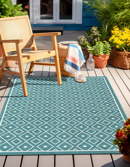 Seaside Lattice Collection Area Rug - Brighton