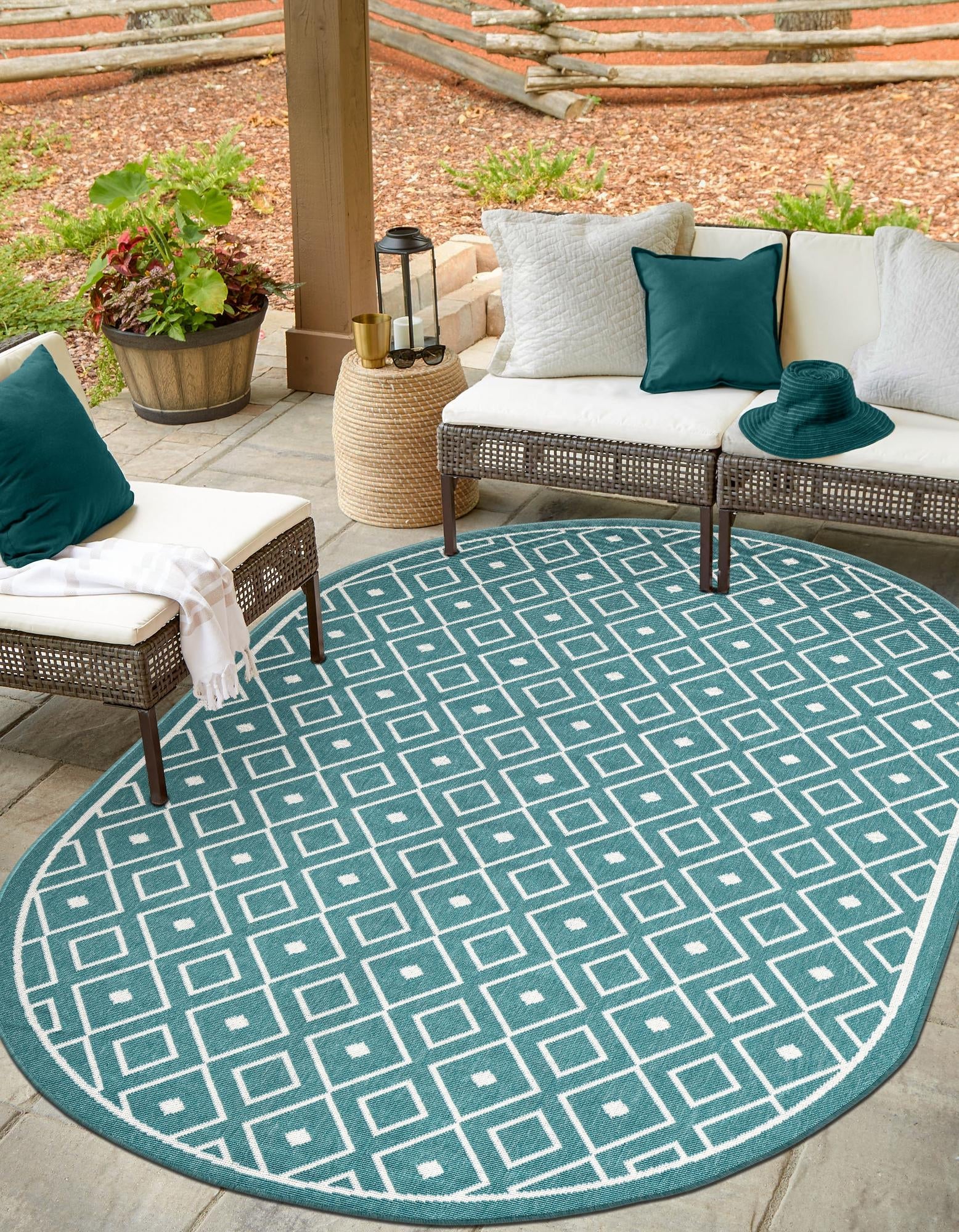 Seaside Lattice Collection Area Rug - Brighton